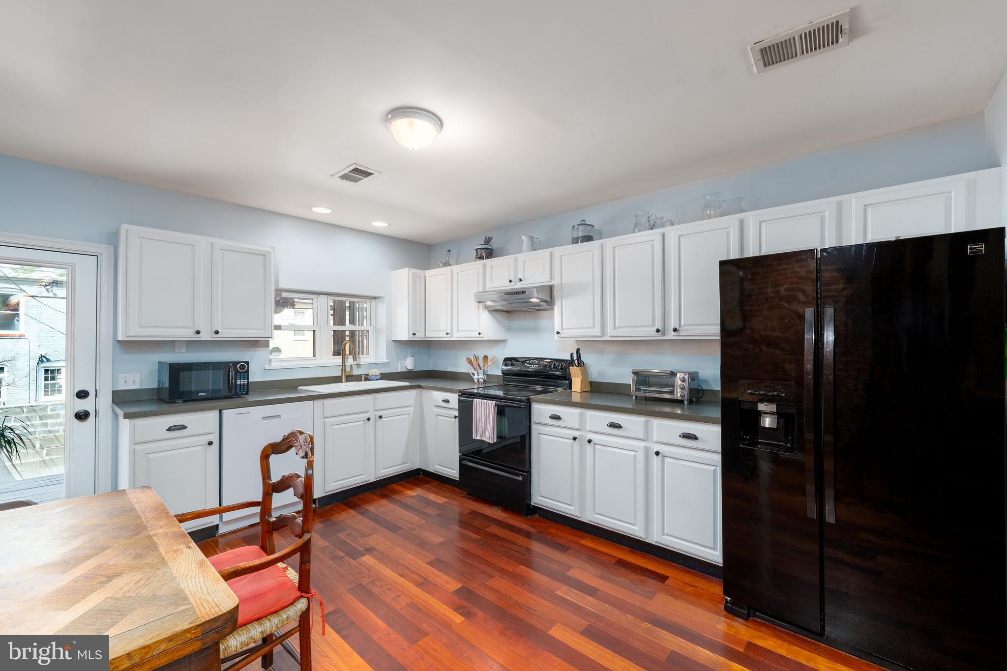 HIGHLANDTOWN - Residential