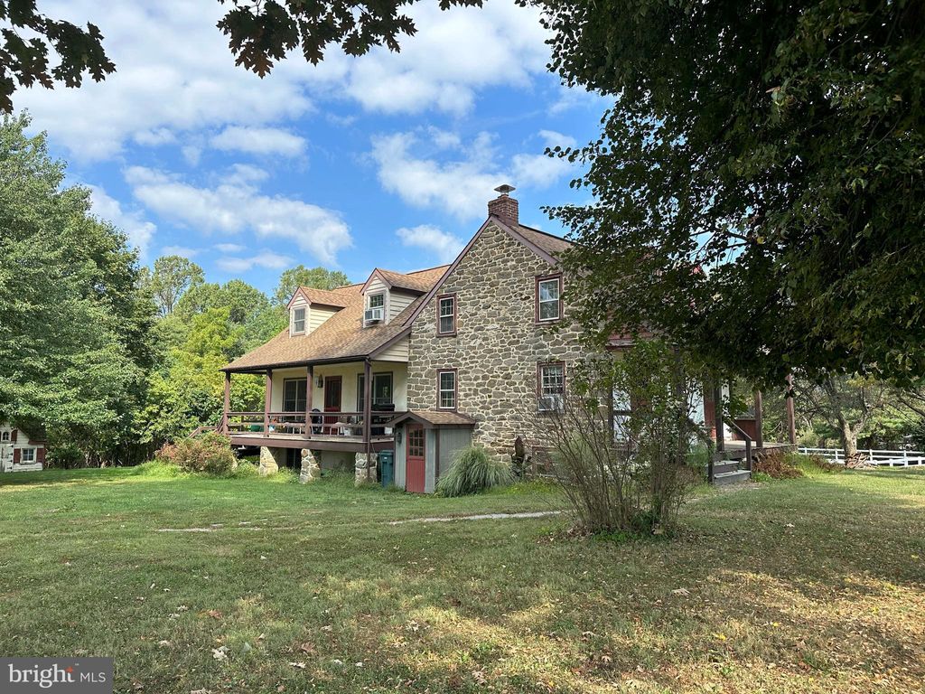 Photo of 31 Scheller Road, New Providence, PA 17560 (MLS # PALA2045866)