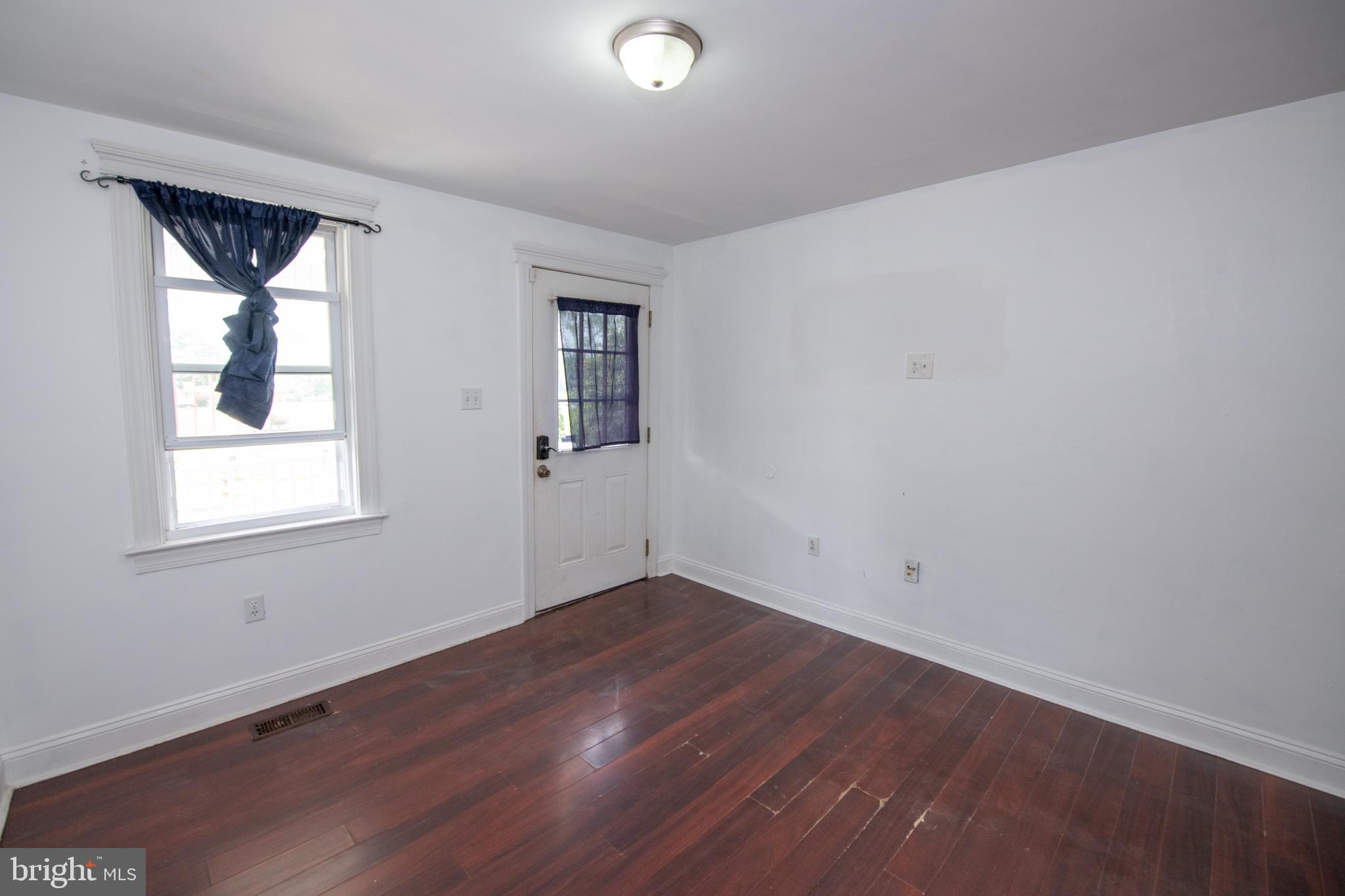 BRISTOL - Residential