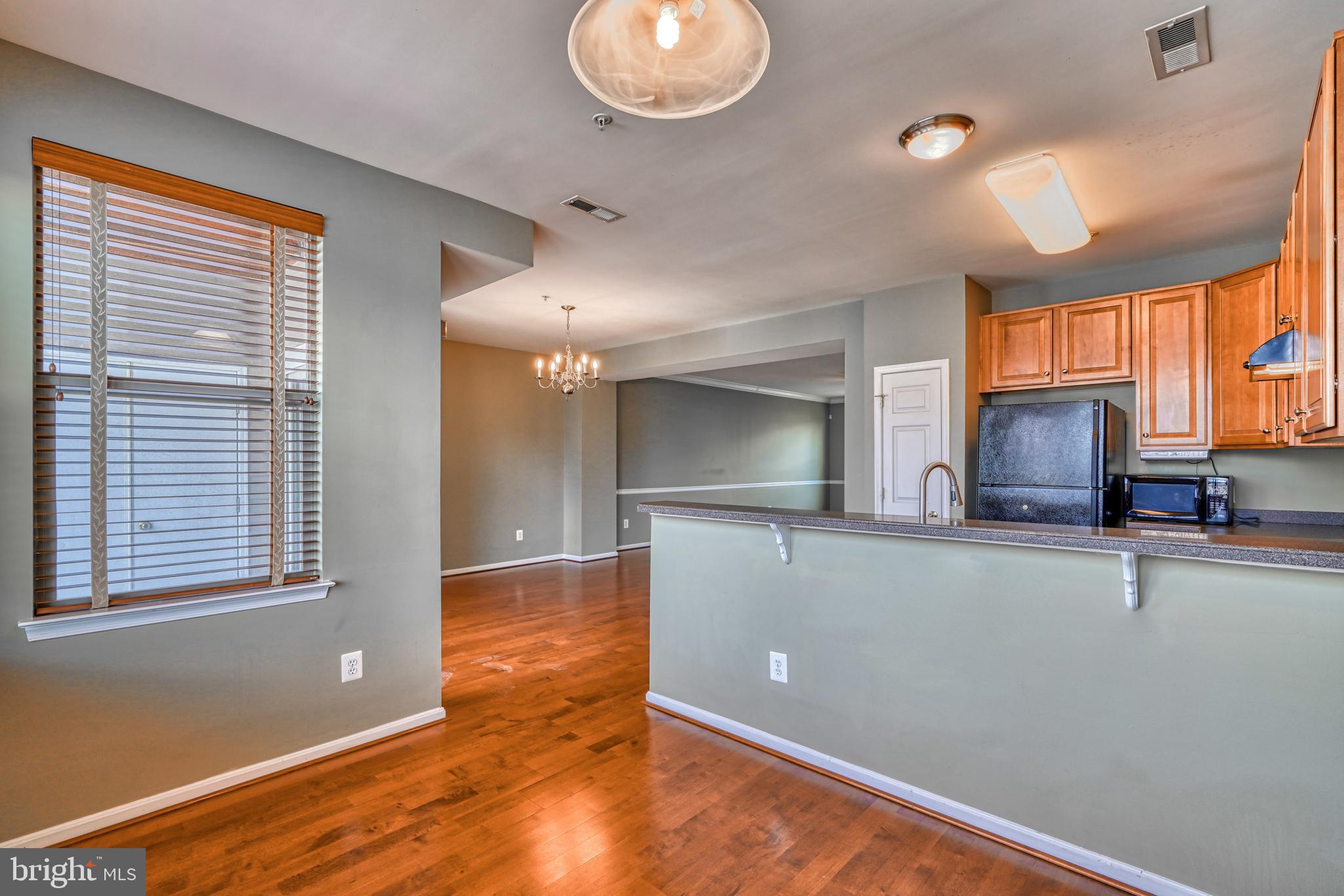 ALBEMARLE SQUARE - Residential