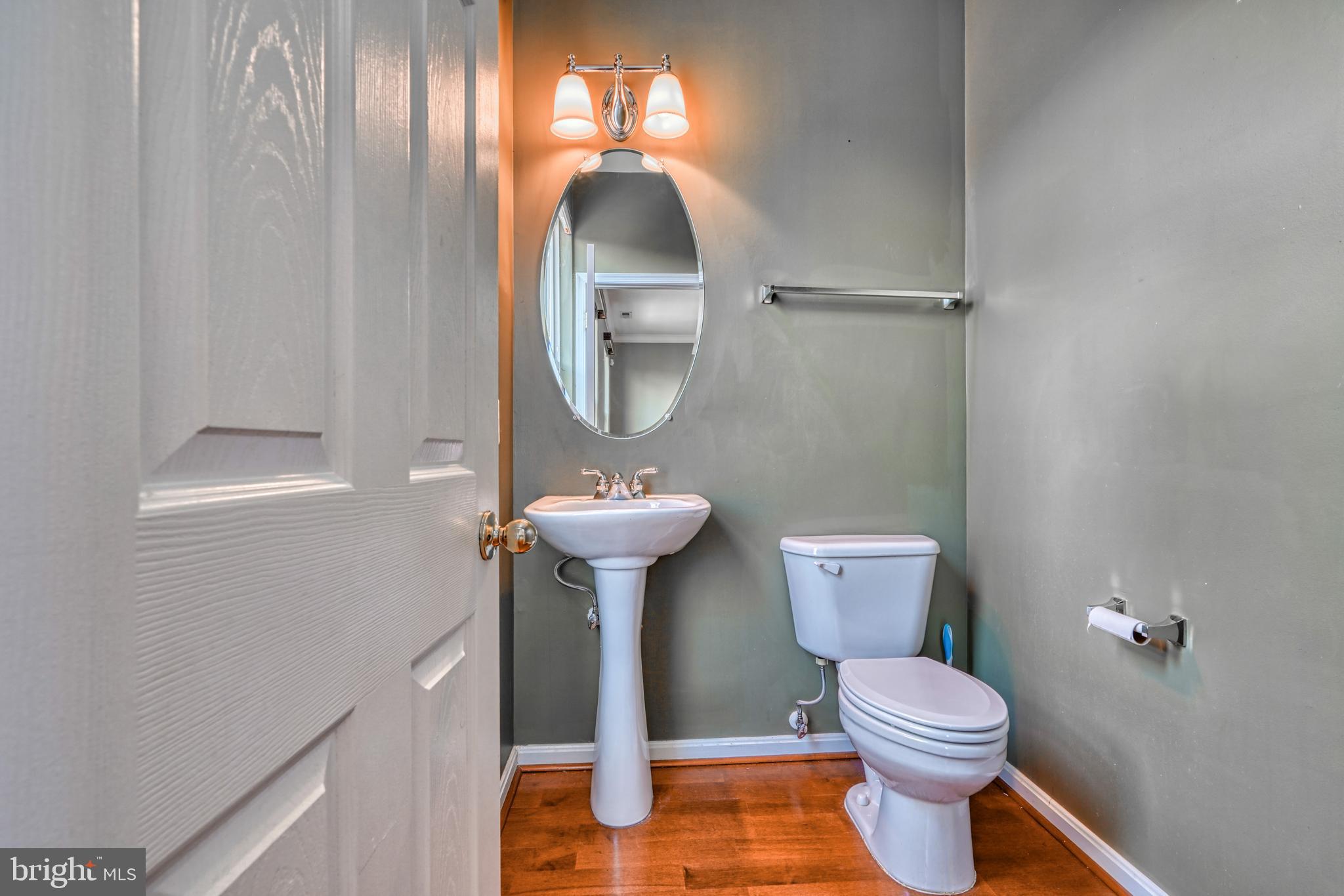 ALBEMARLE SQUARE - Residential