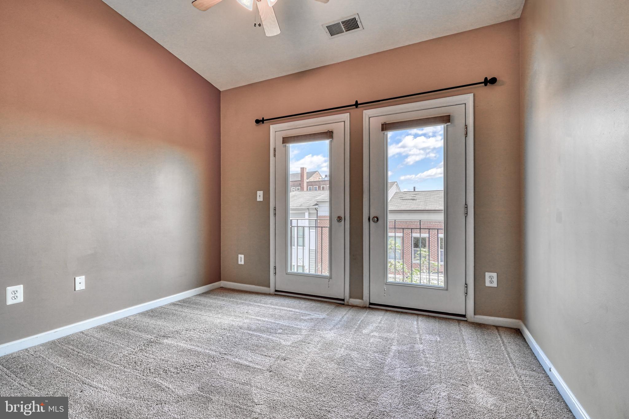 ALBEMARLE SQUARE - Residential