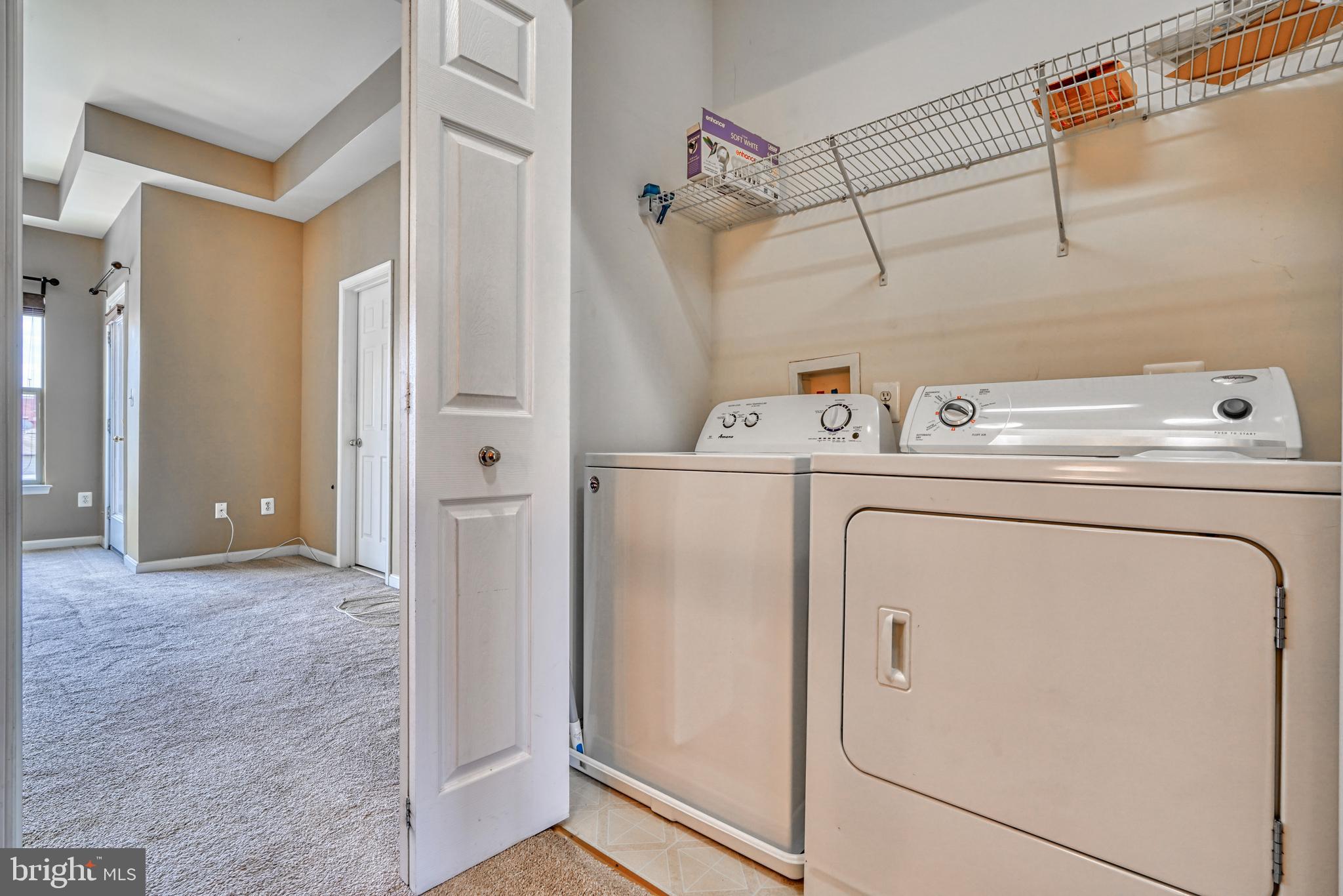 ALBEMARLE SQUARE - Residential