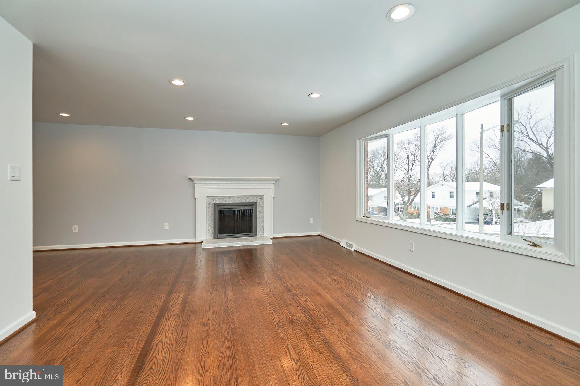 HERITAGE OF VIENNA - Residential Lease