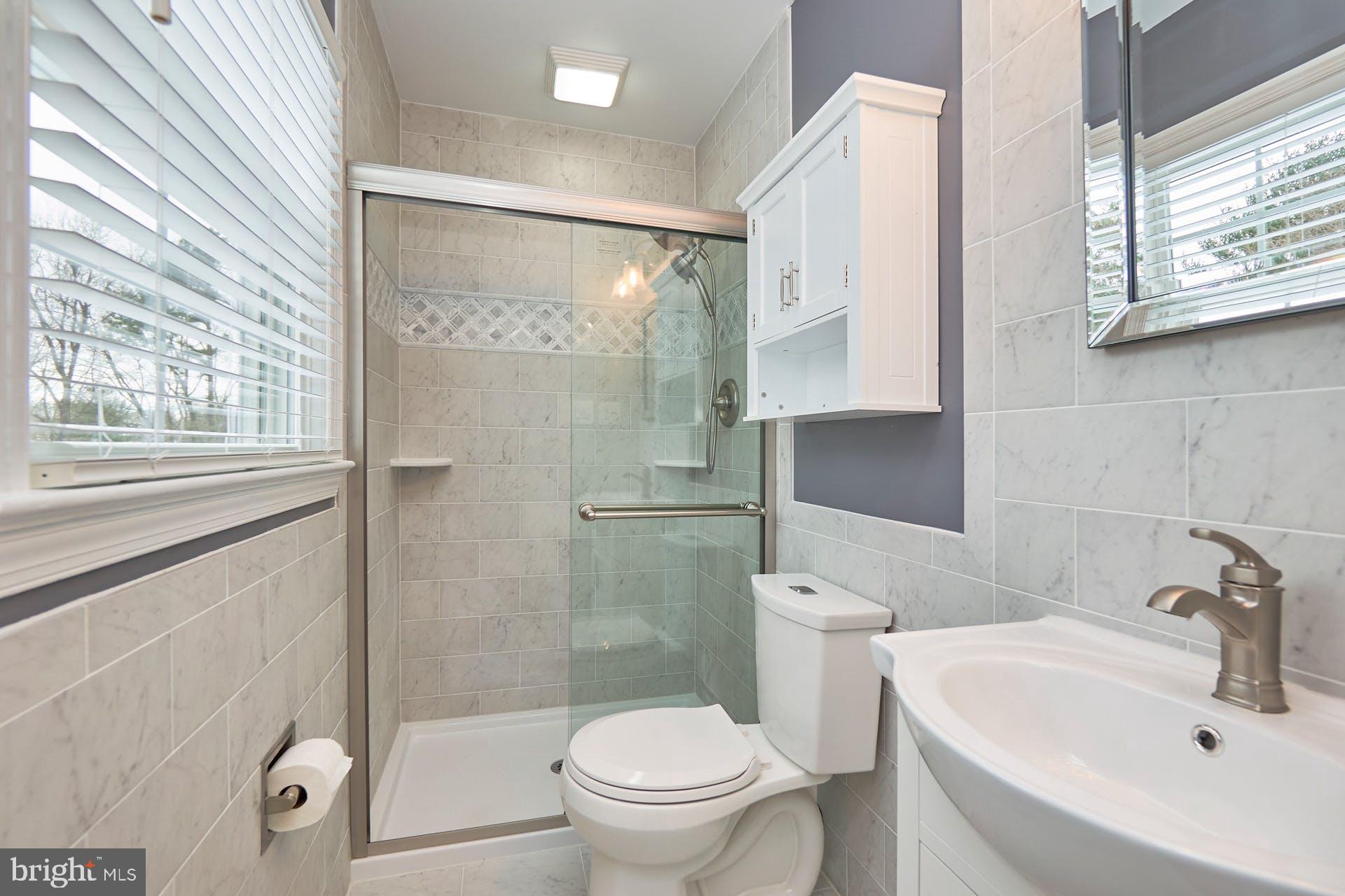 HERITAGE OF VIENNA - Residential Lease