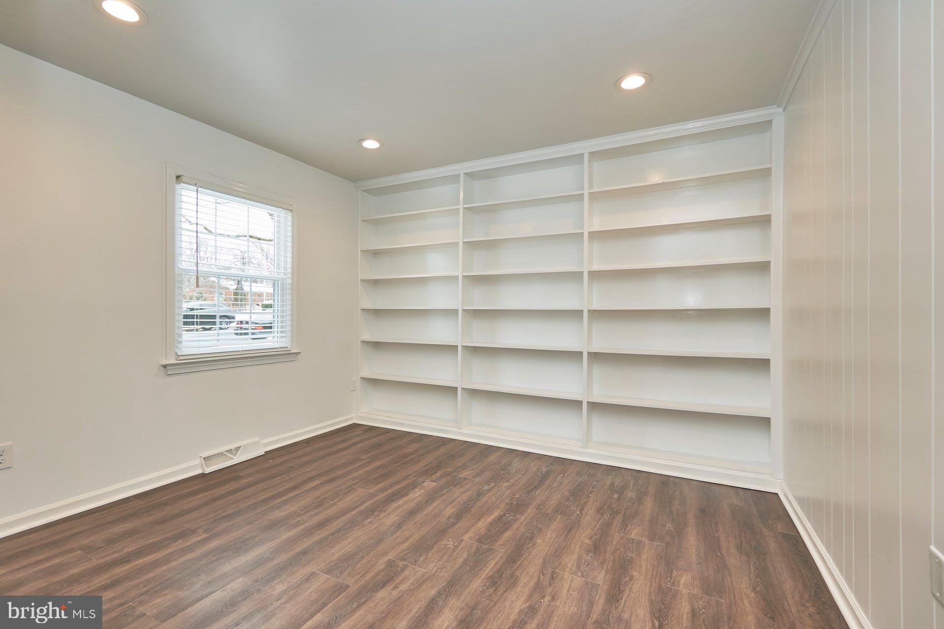 HERITAGE OF VIENNA - Residential Lease