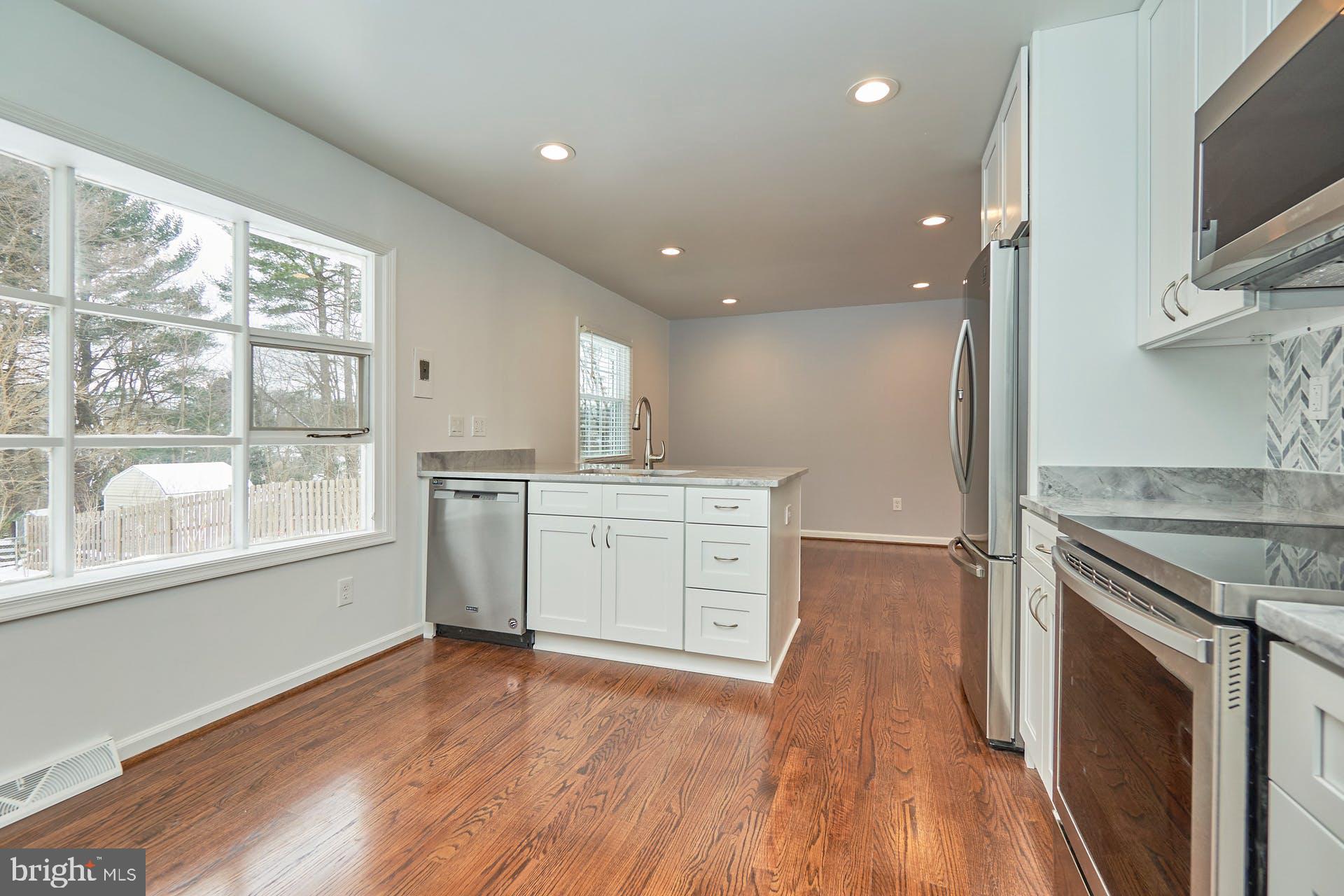 HERITAGE OF VIENNA - Residential Lease