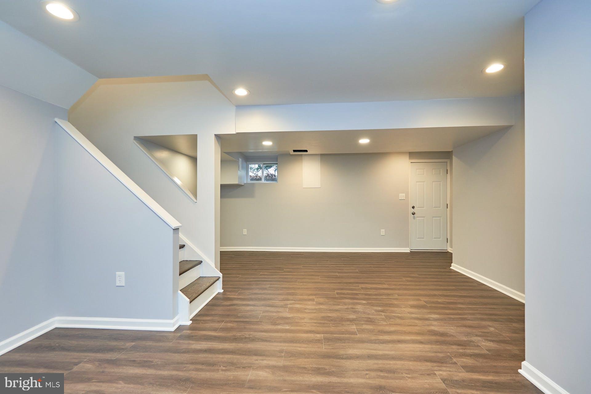 HERITAGE OF VIENNA - Residential Lease