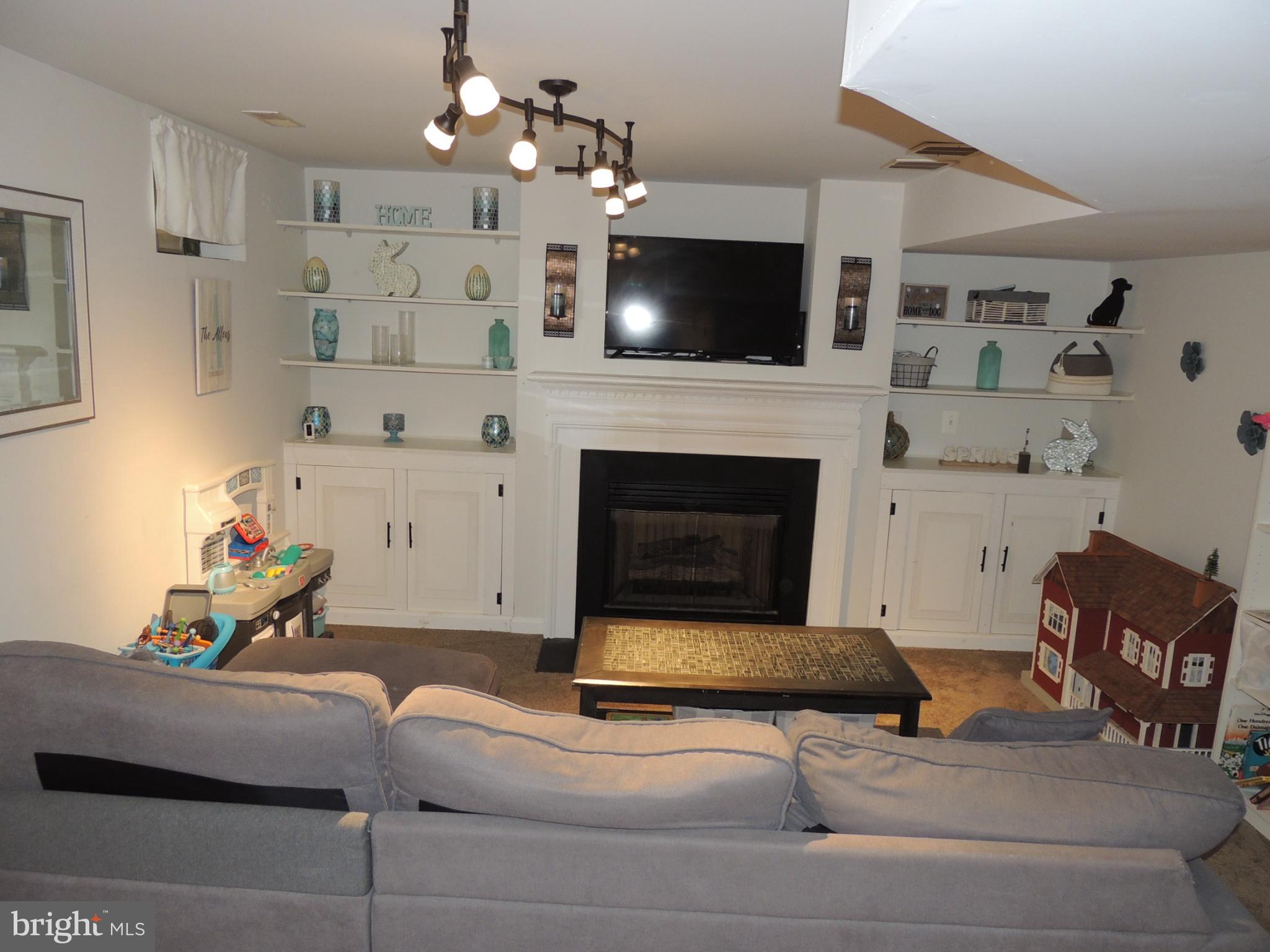 WESTMINSTER HIGHLANDS - Residential