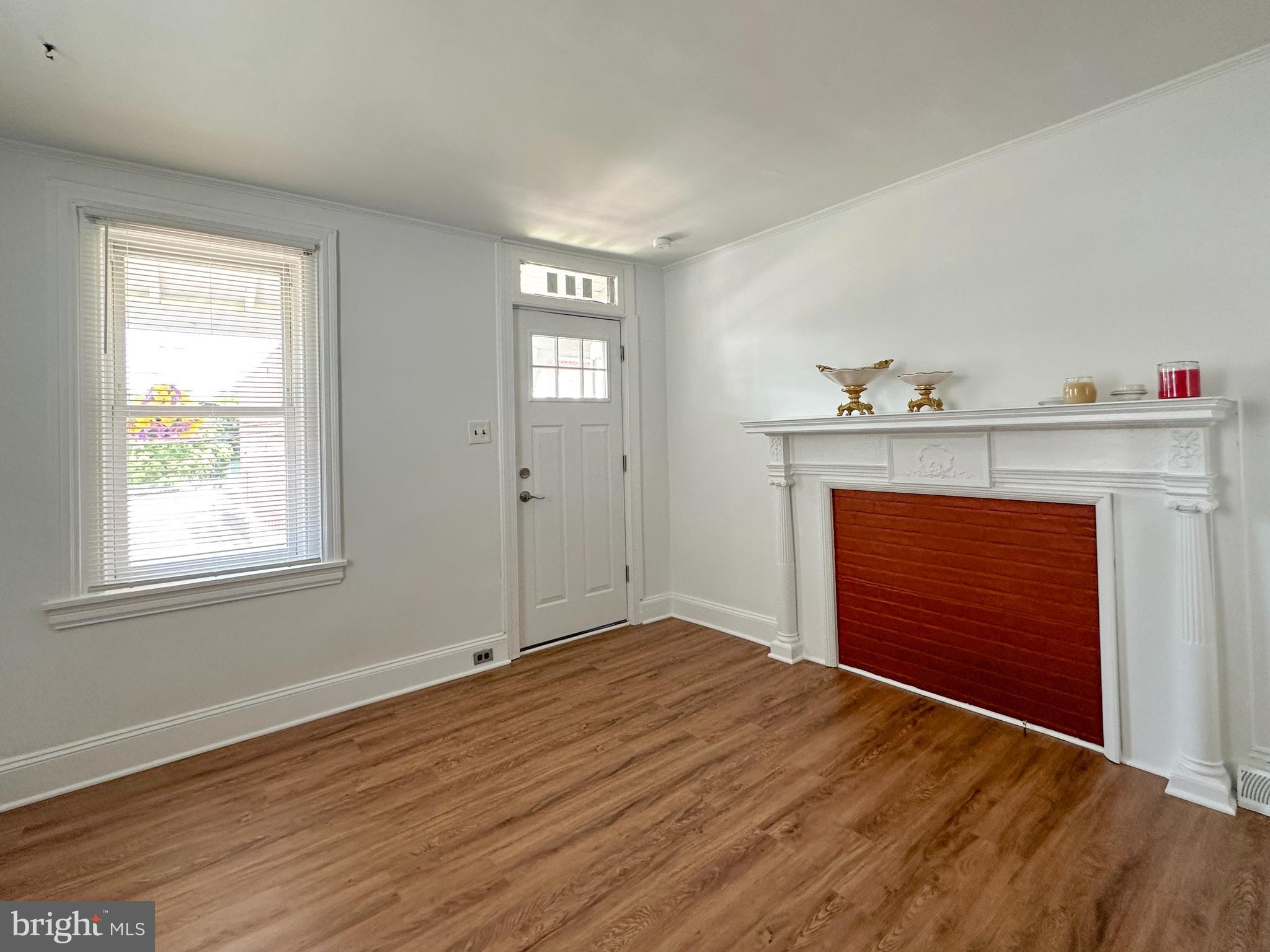 CHELTENHAM VIL - Residential