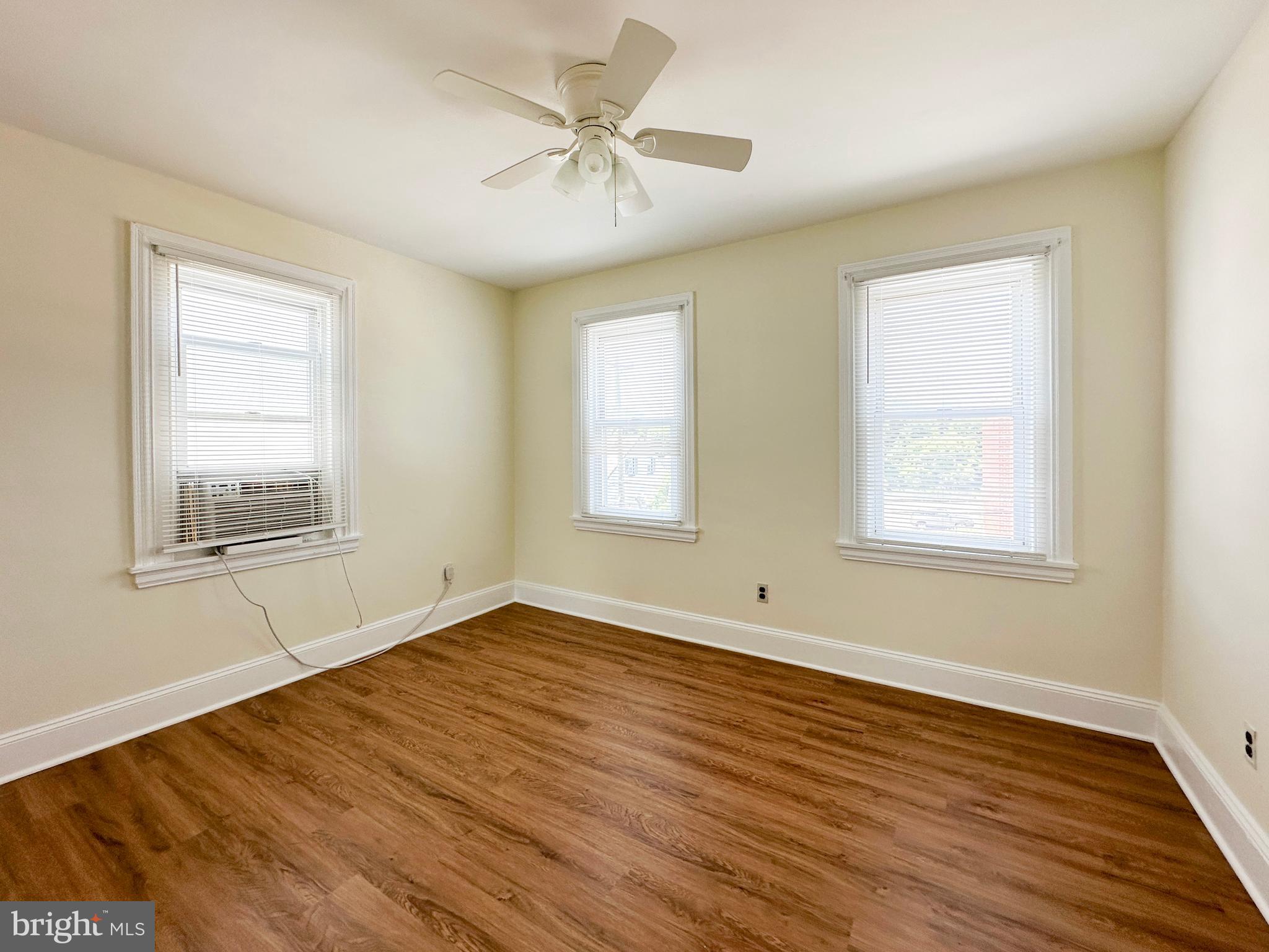 CHELTENHAM VIL - Residential