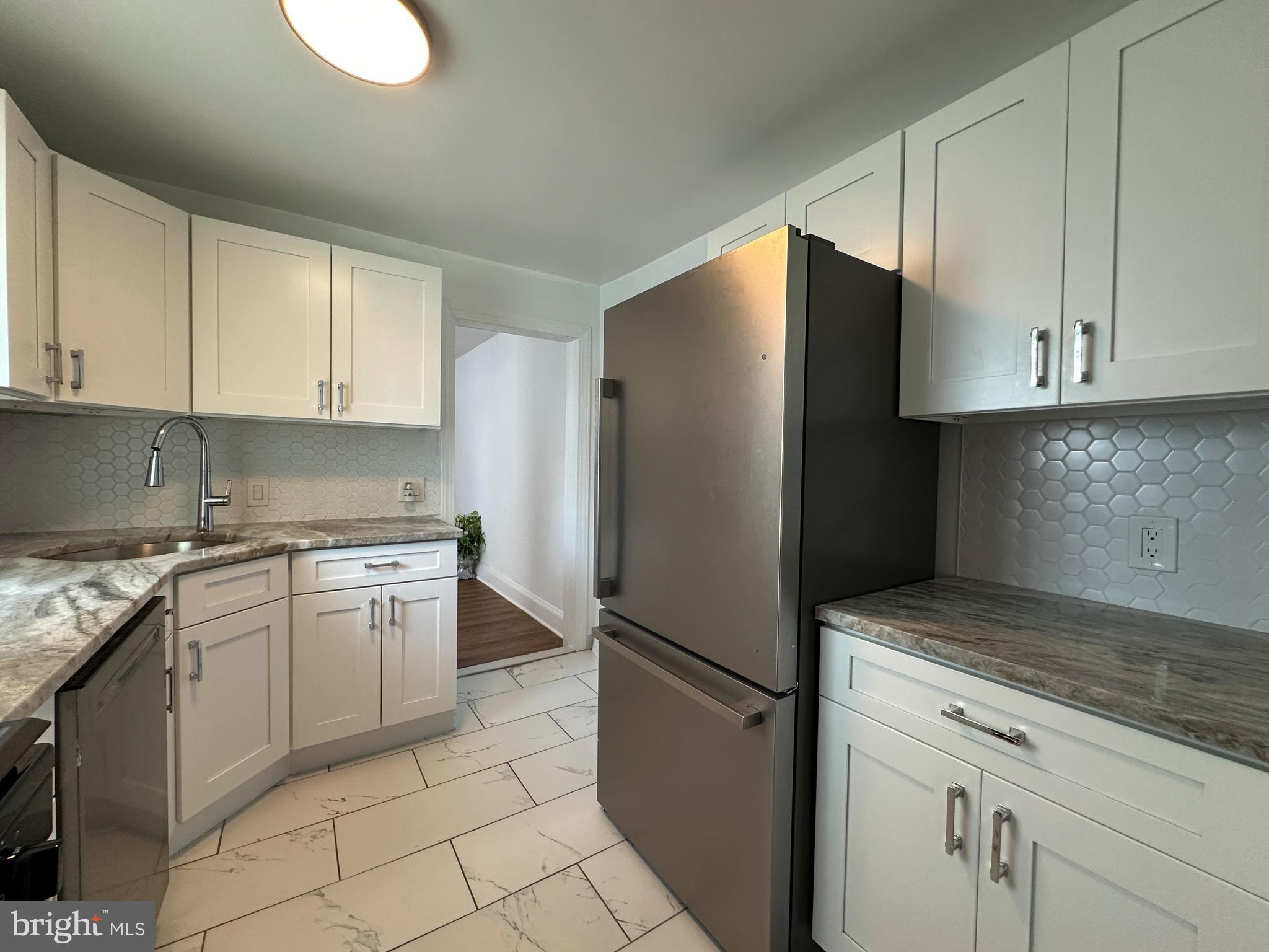 CHELTENHAM VIL - Residential