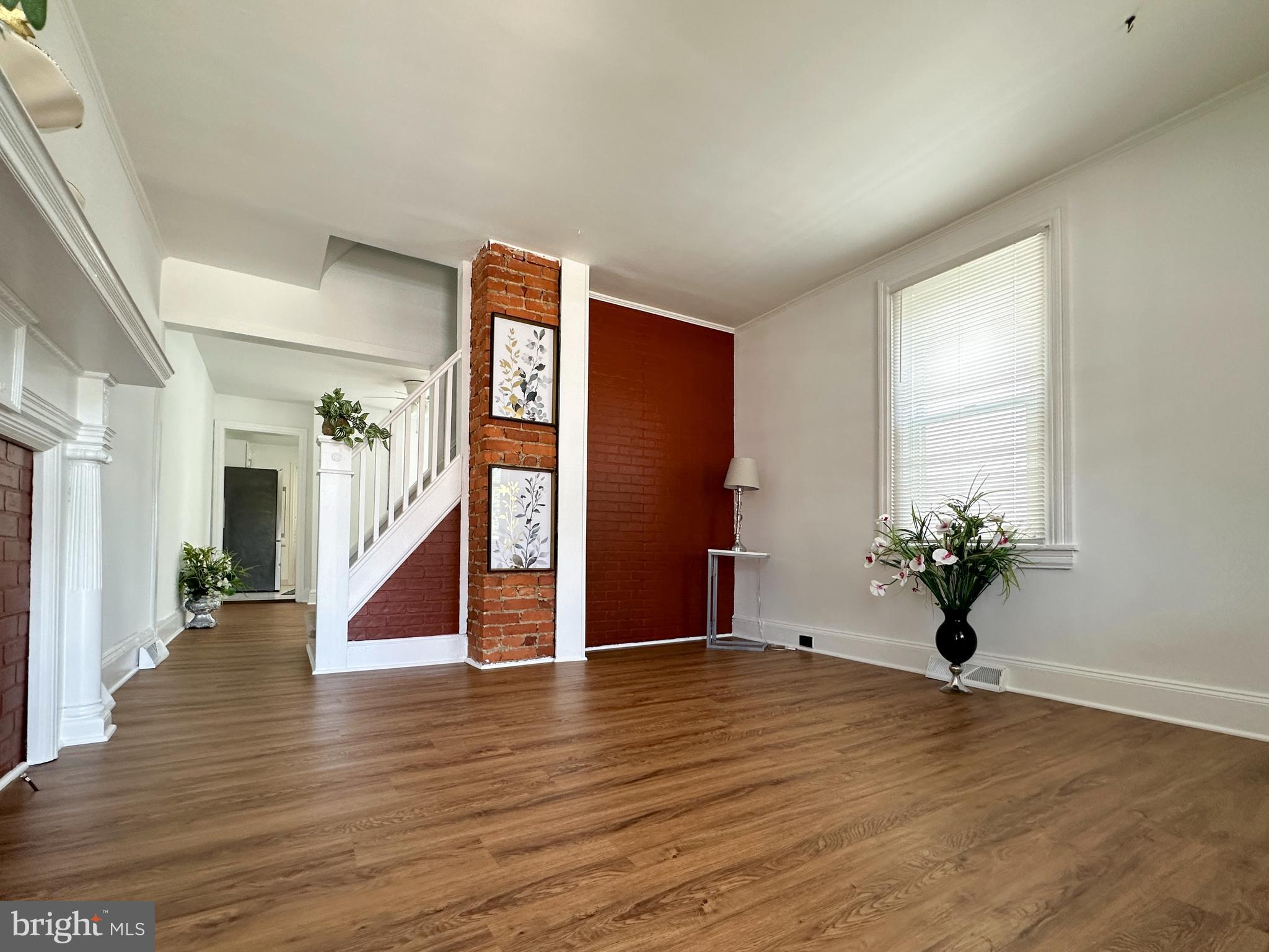 CHELTENHAM VIL - Residential