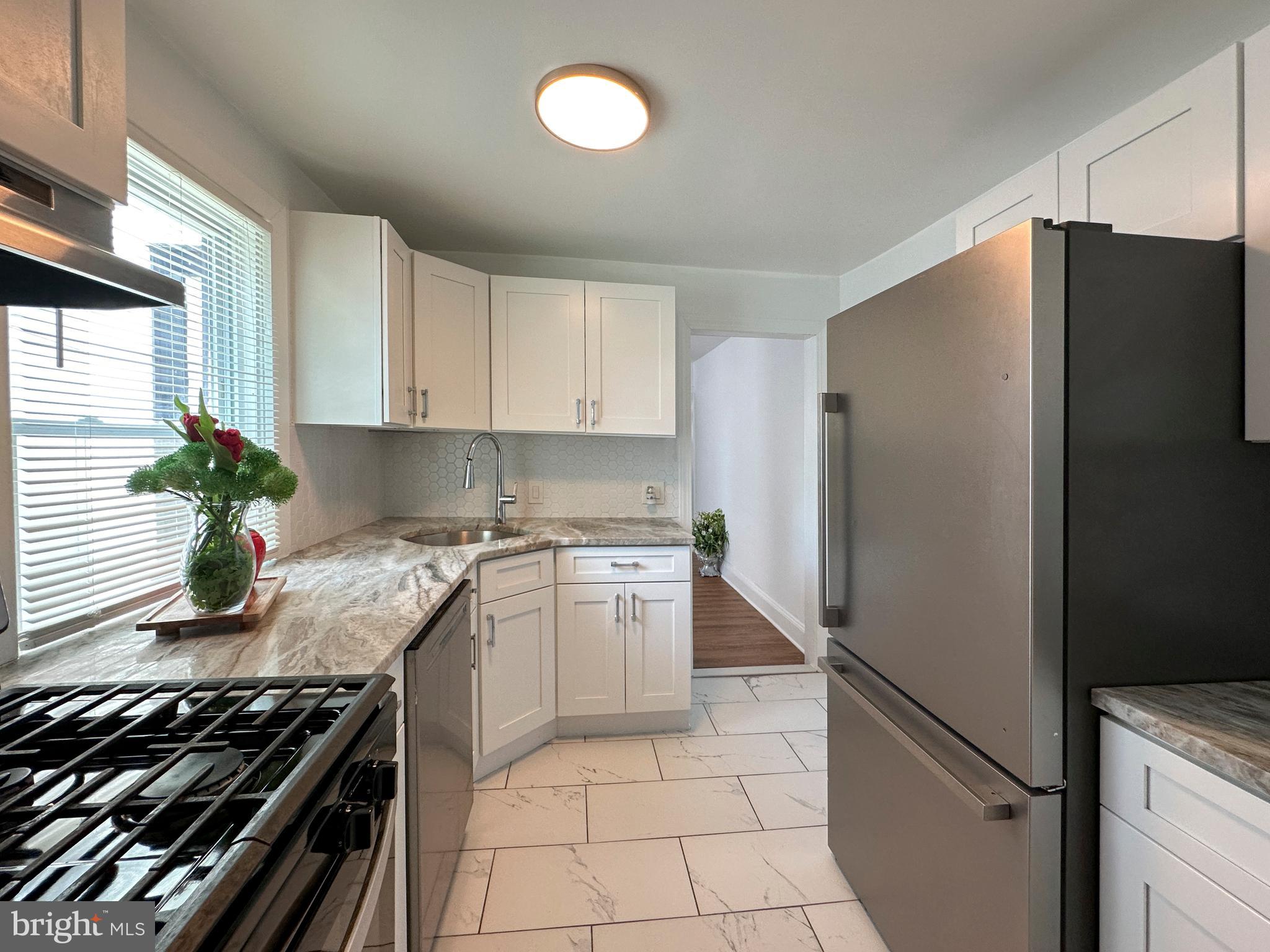 CHELTENHAM VIL - Residential