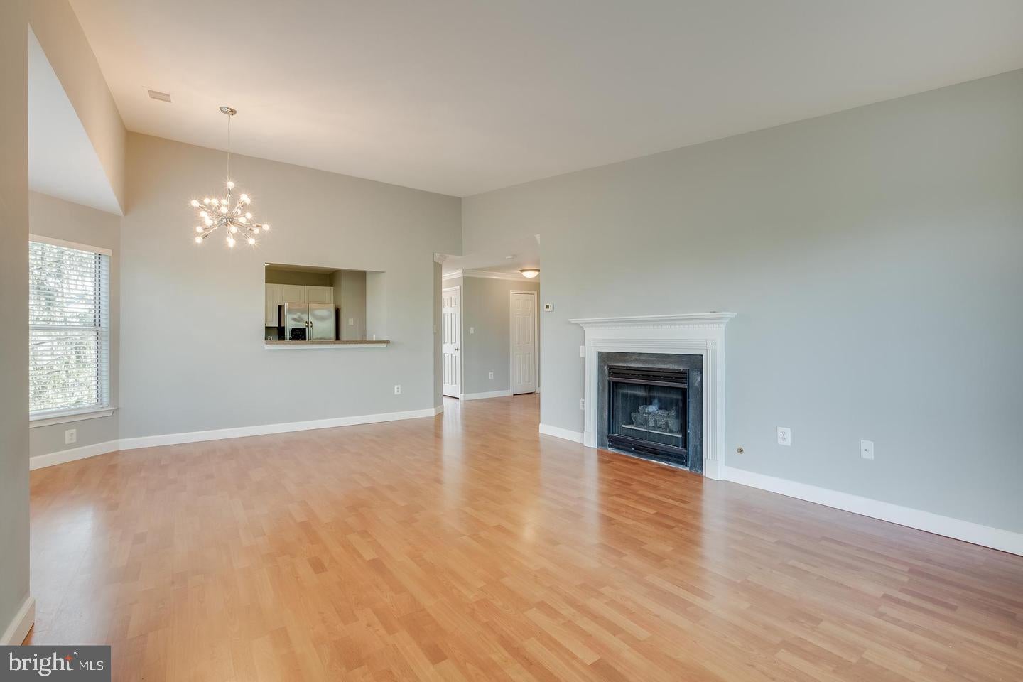 20575 SNOWSHOE SQUARE 302