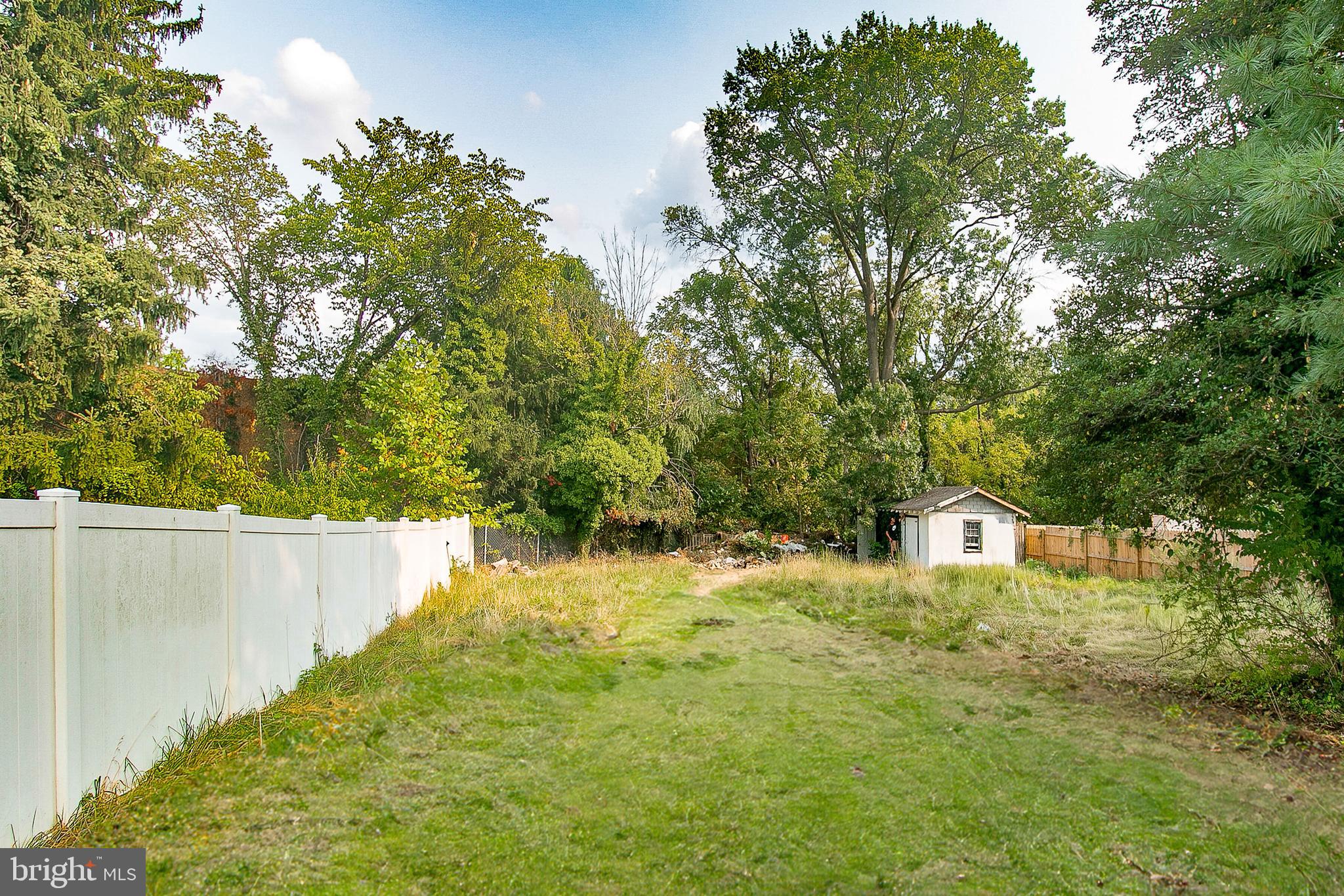 WINDSOR MILL - Residential