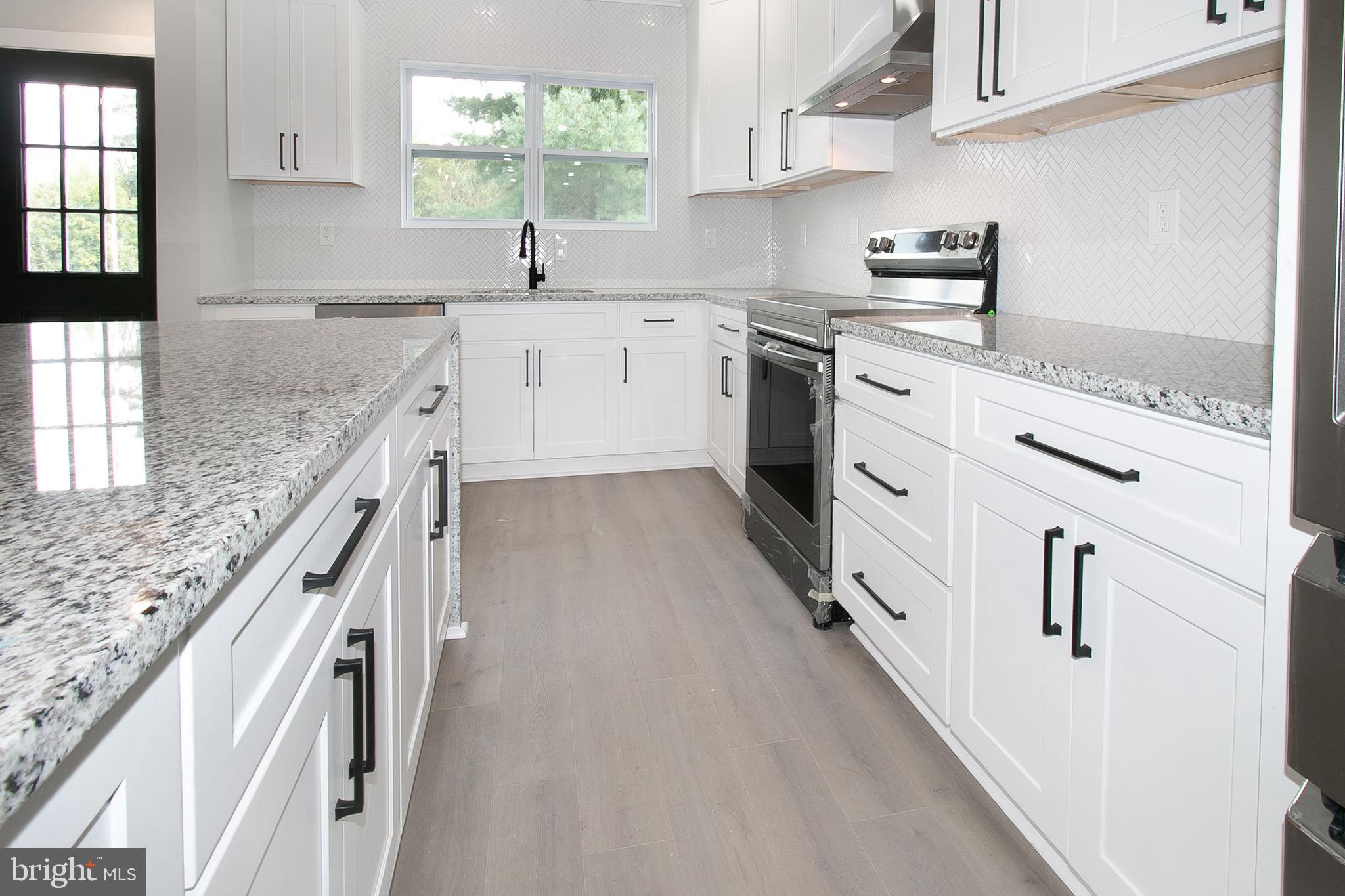 WINDSOR MILL - Residential