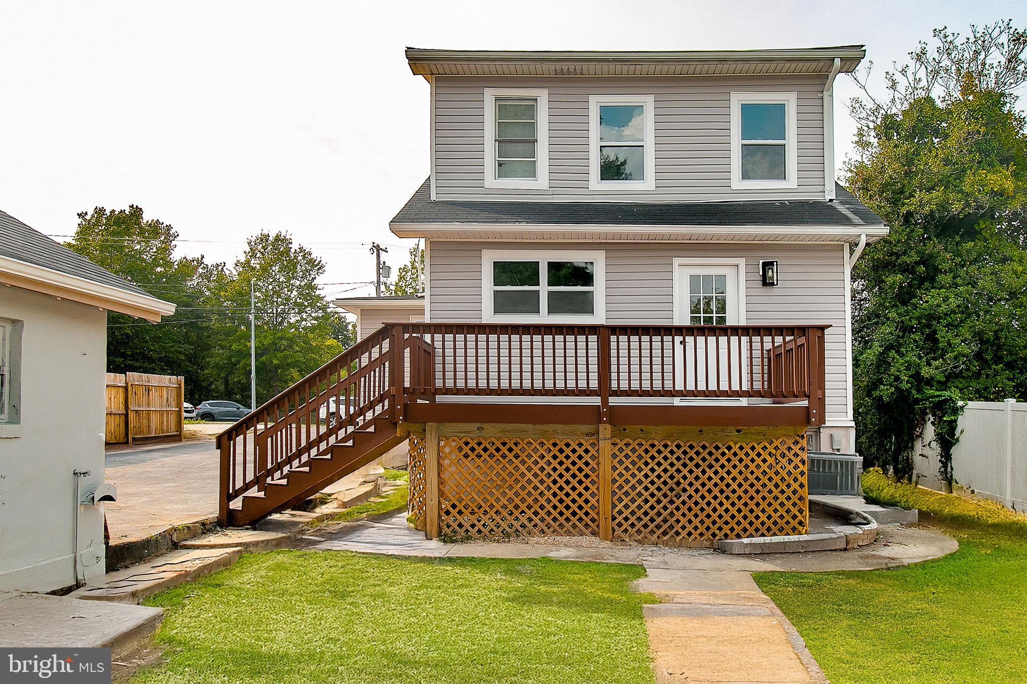 WINDSOR MILL - Residential