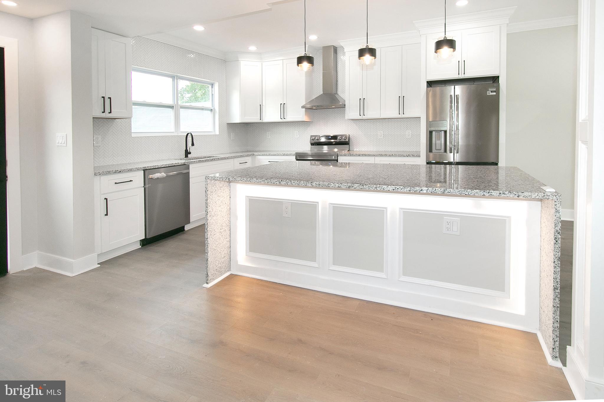 WINDSOR MILL - Residential