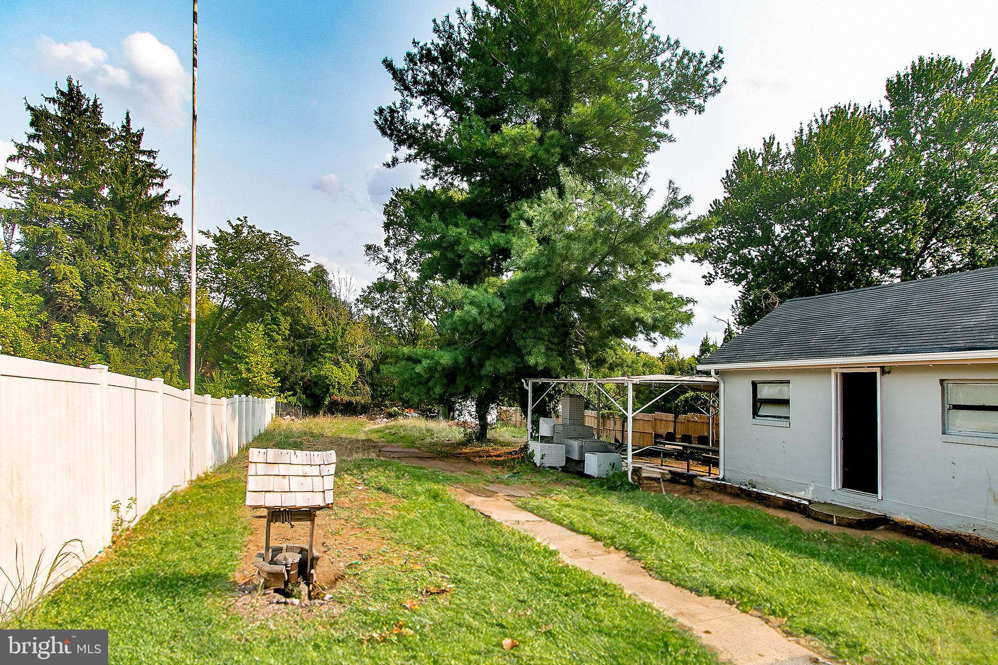 WINDSOR MILL - Residential