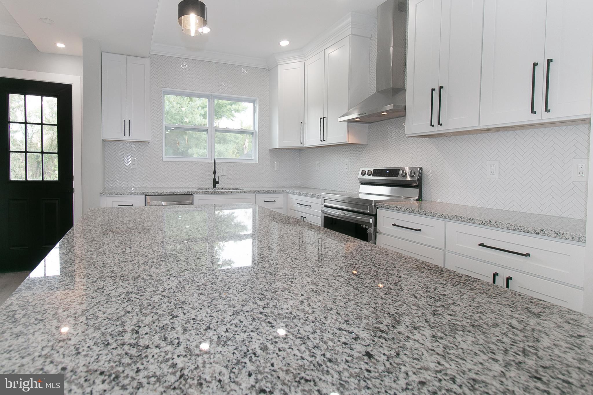 WINDSOR MILL - Residential