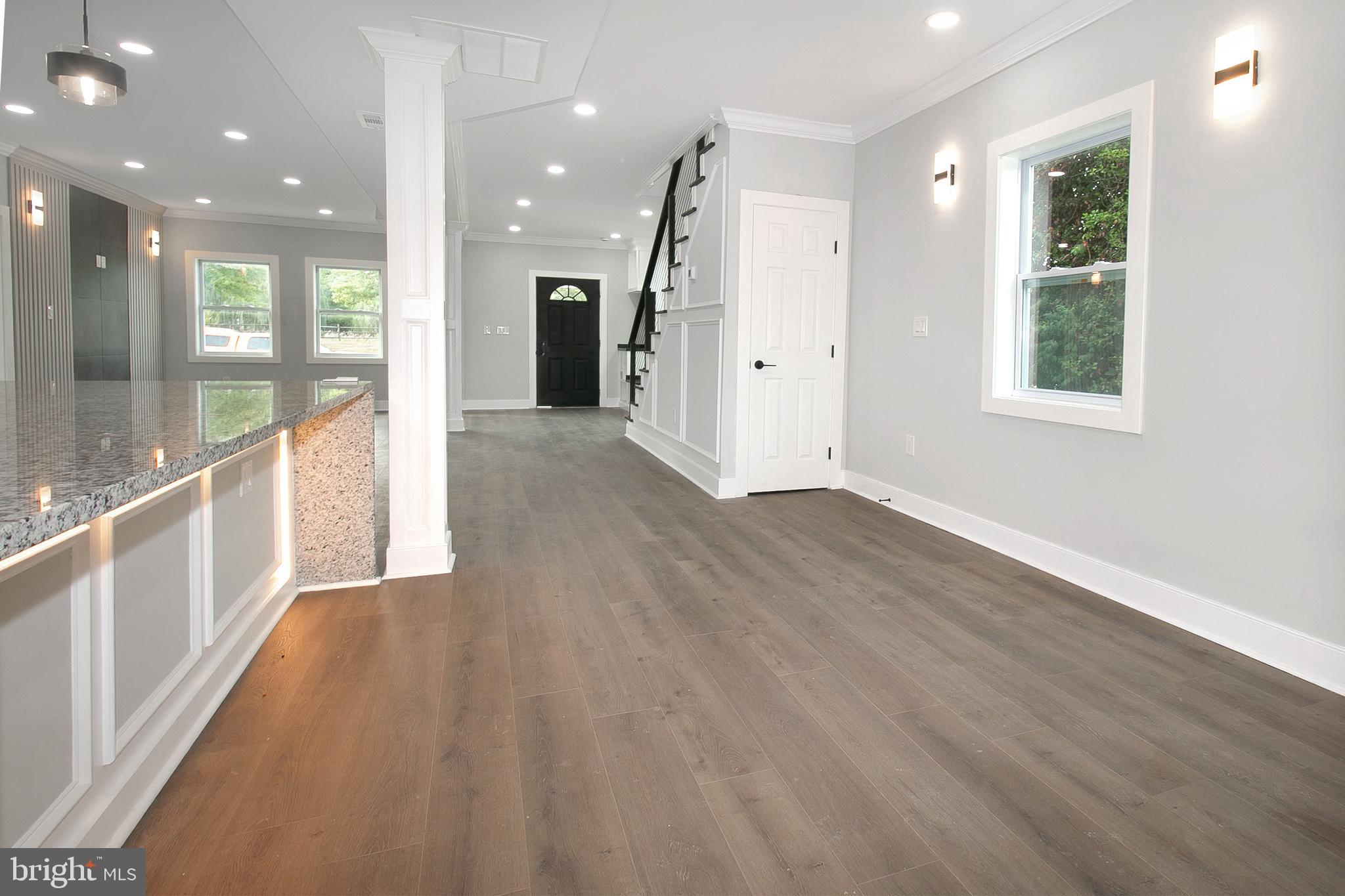 WINDSOR MILL - Residential