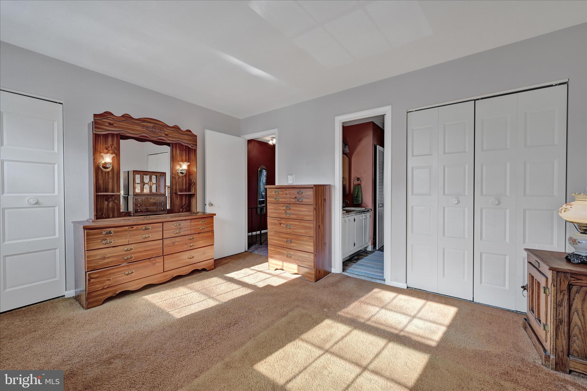 SHREINER VILLAGE - Residential