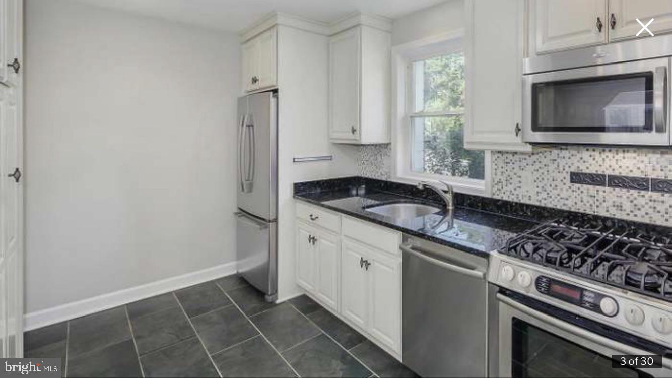 WARWICK VILLAGE - Residential Lease