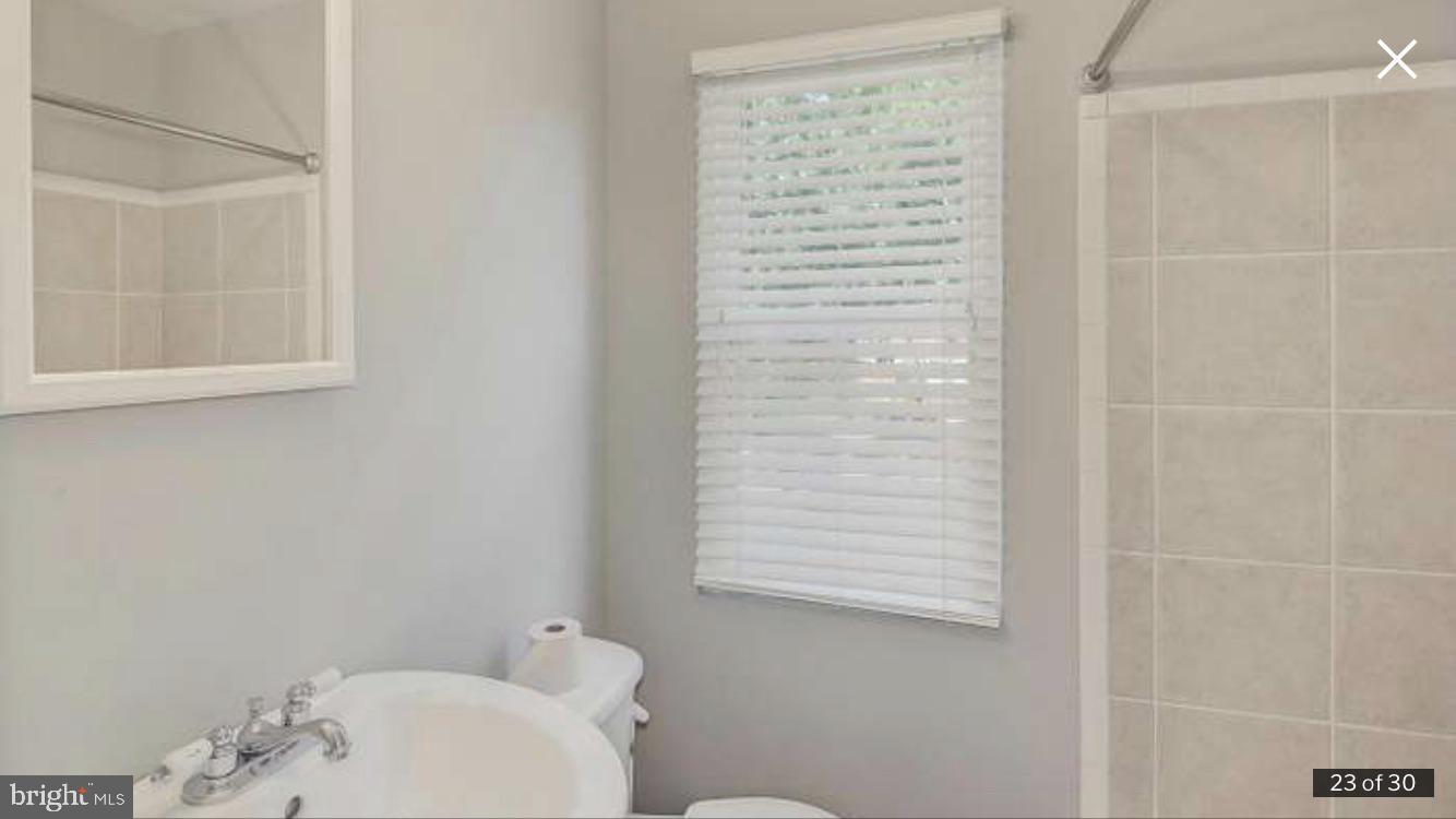 WARWICK VILLAGE - Residential Lease