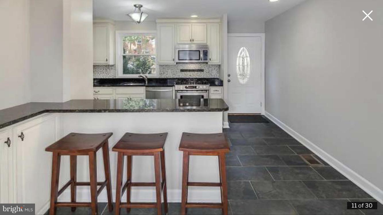 WARWICK VILLAGE - Residential Lease