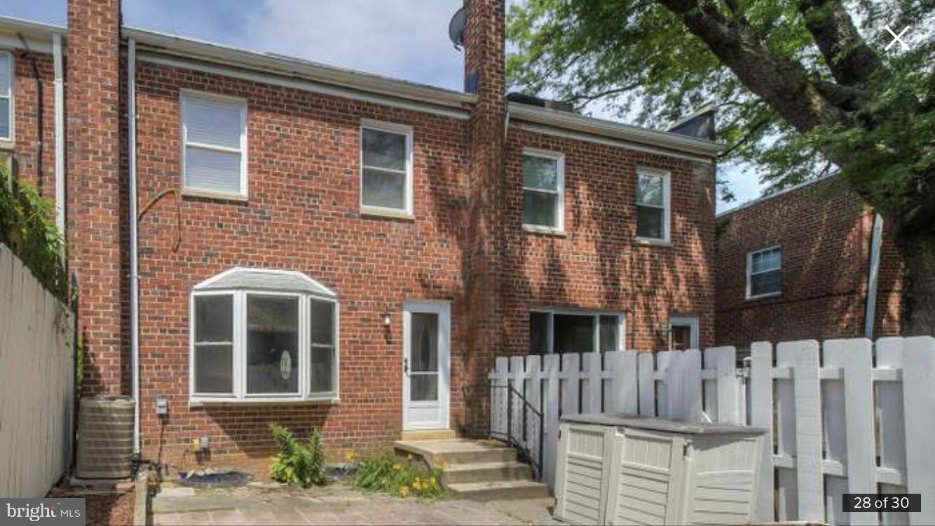 WARWICK VILLAGE - Residential Lease