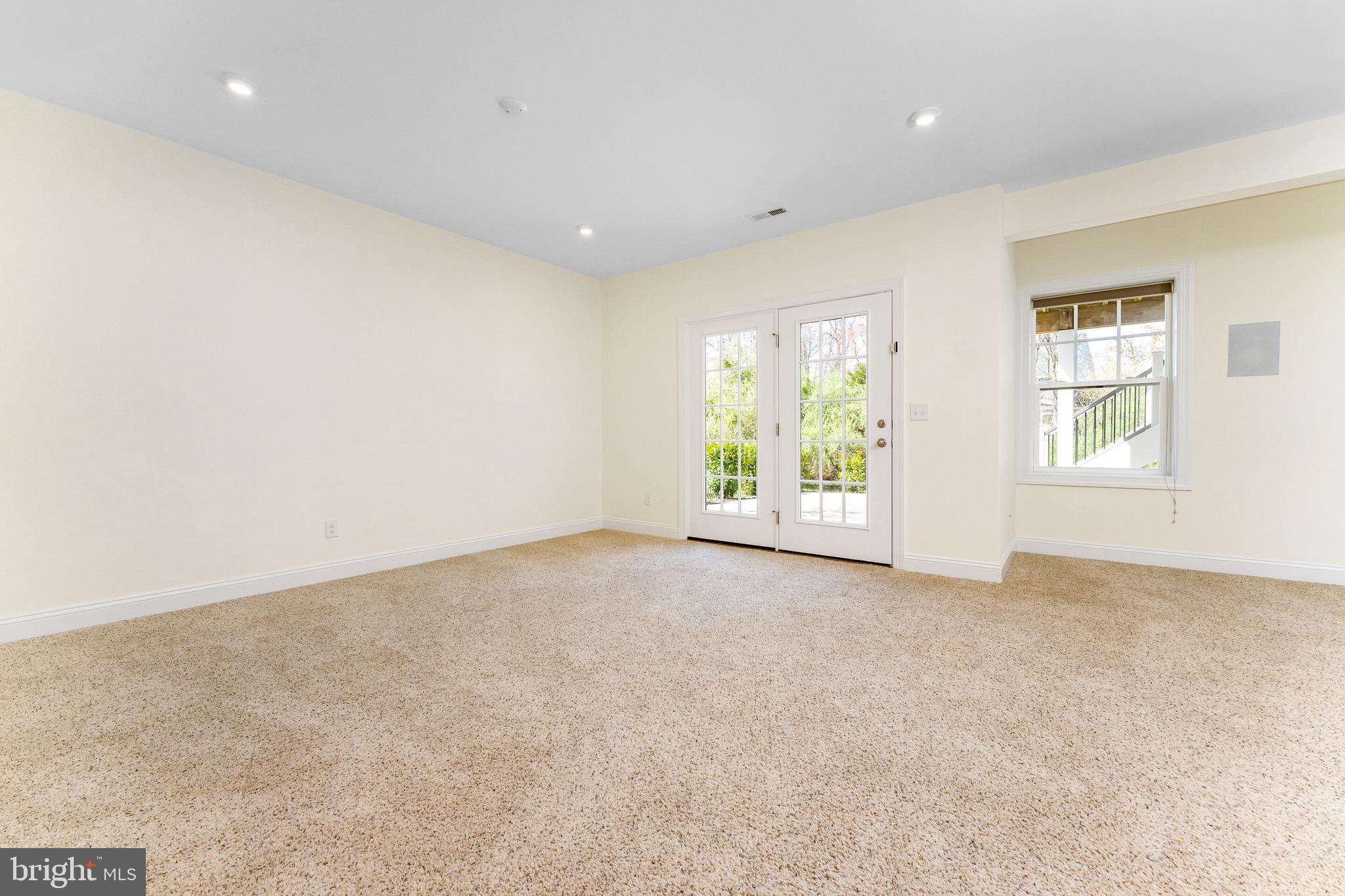 GROVE AT WILLOWSFORD - Residential