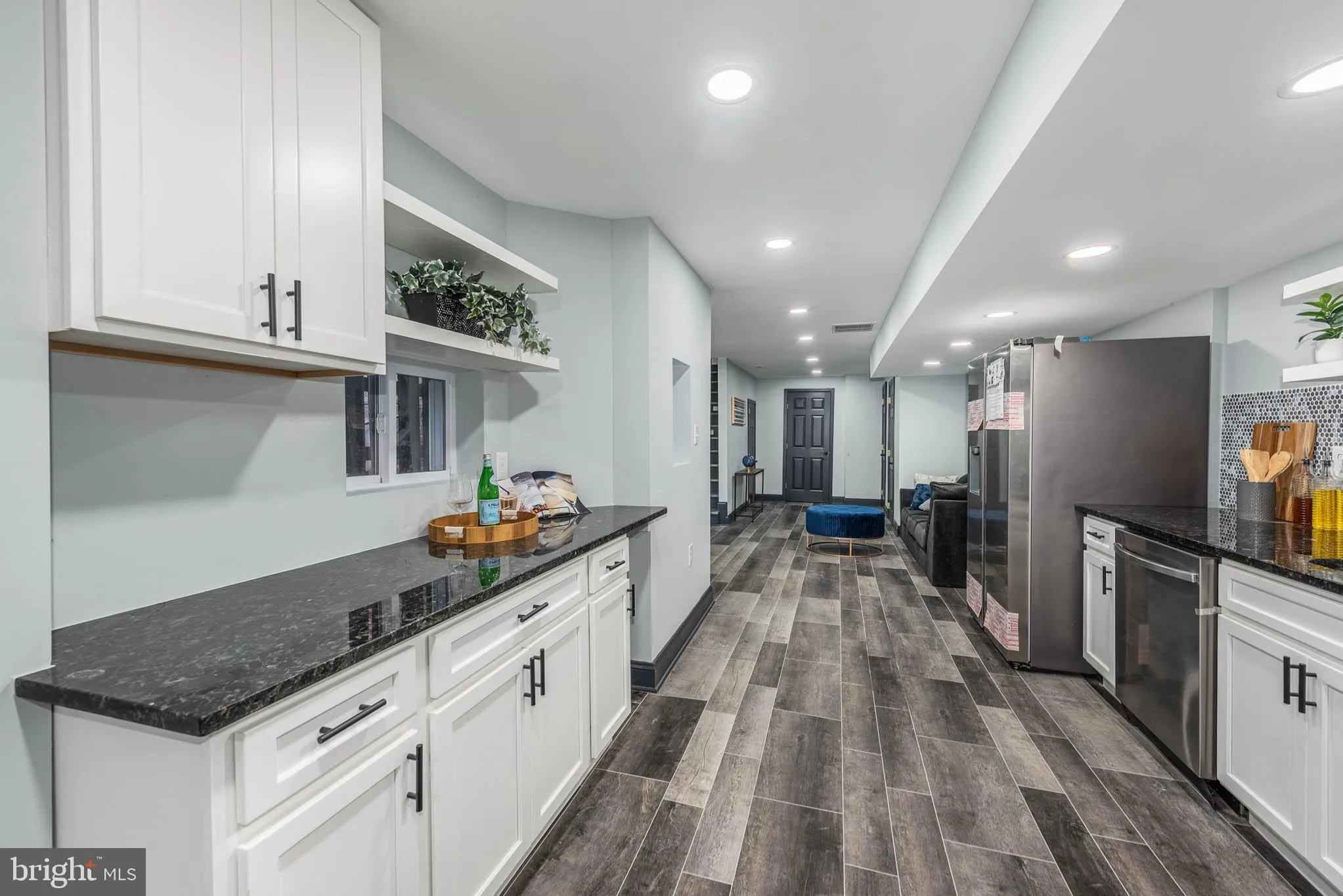 Baltimore, Maryland 21217, United States, 4 Bedrooms Bedrooms, ,Residential,Pending,77575
