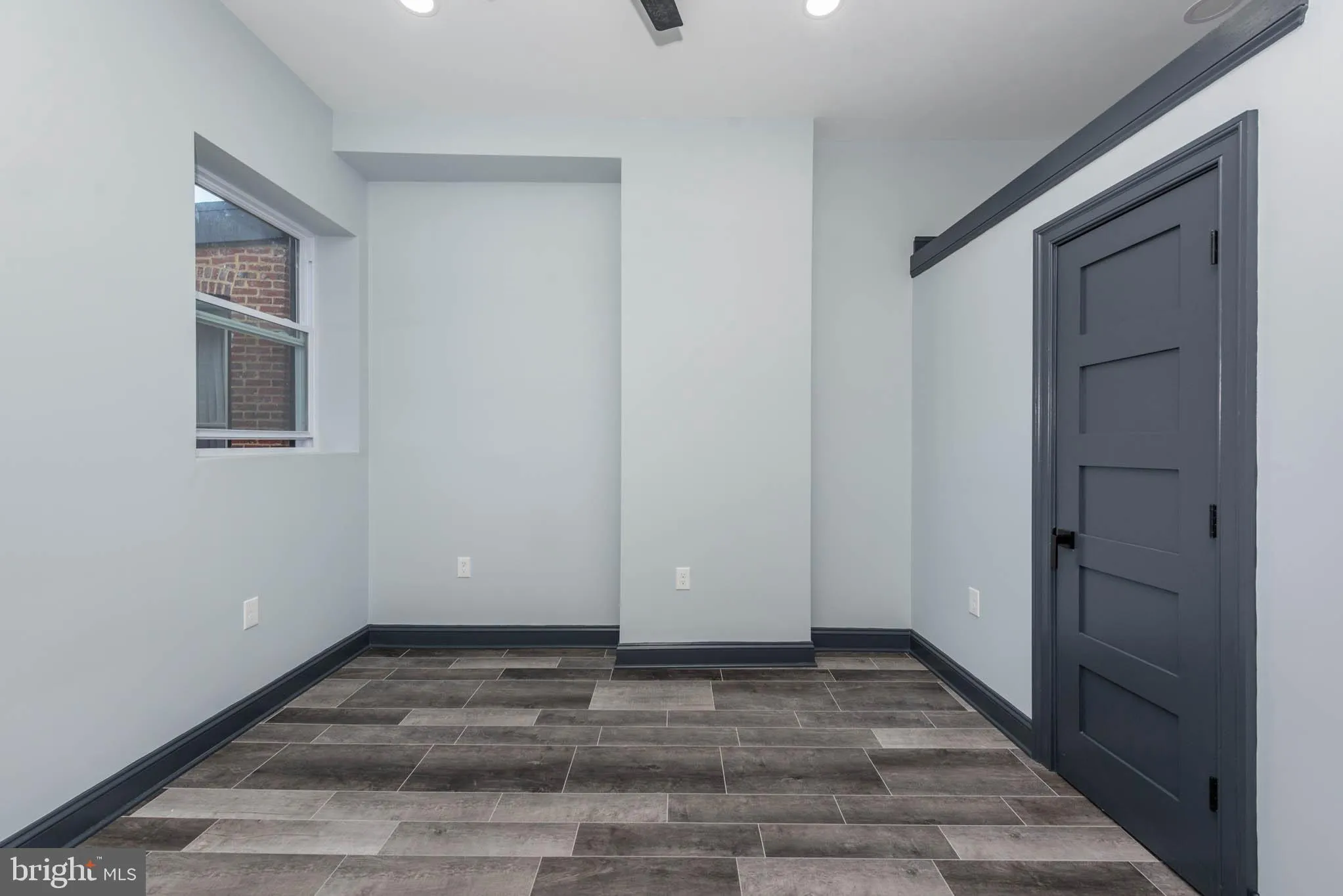 Baltimore, Maryland 21217, United States, 4 Bedrooms Bedrooms, ,Residential,Pending,77575