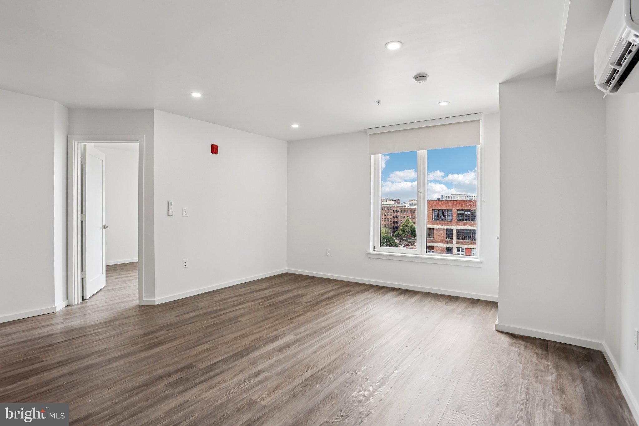 1201 VINE STREET 1 BEDROOM