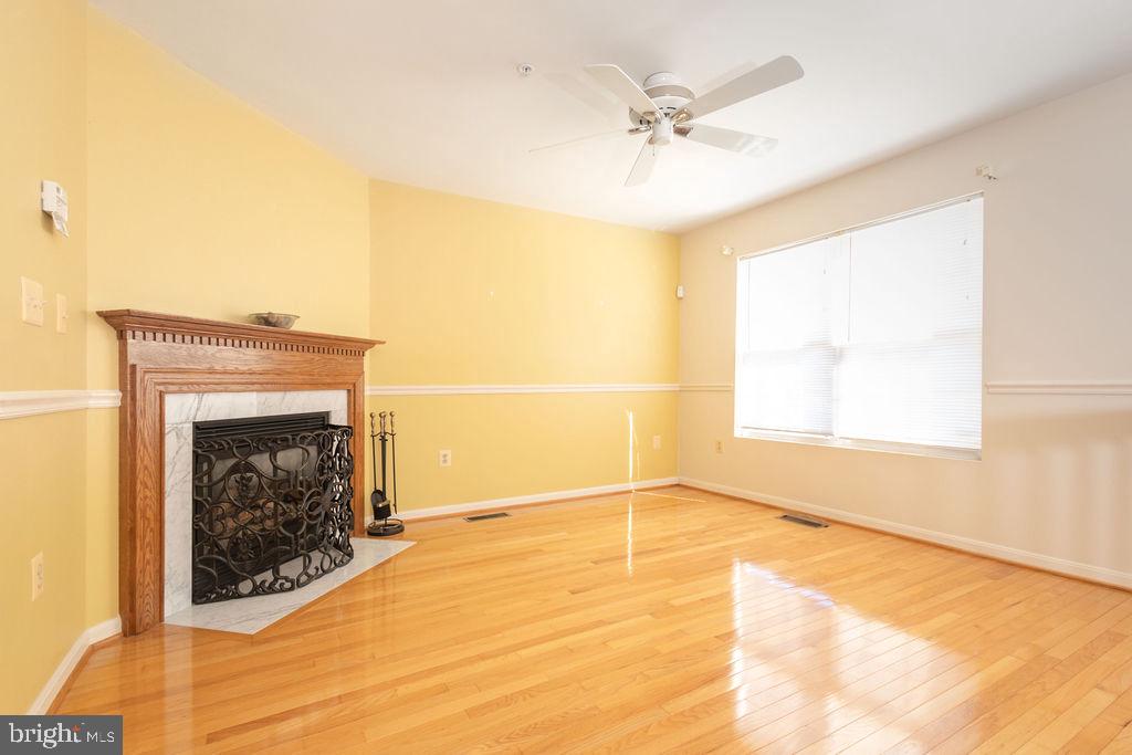 BRINKLEY PARK TOWN - Residential