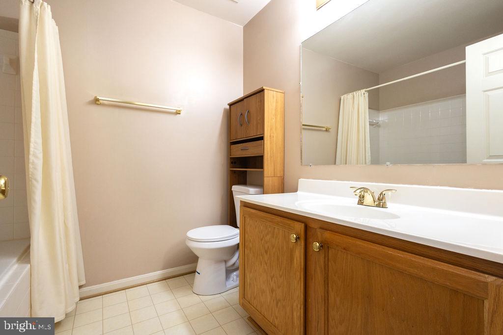 BRINKLEY PARK TOWN - Residential