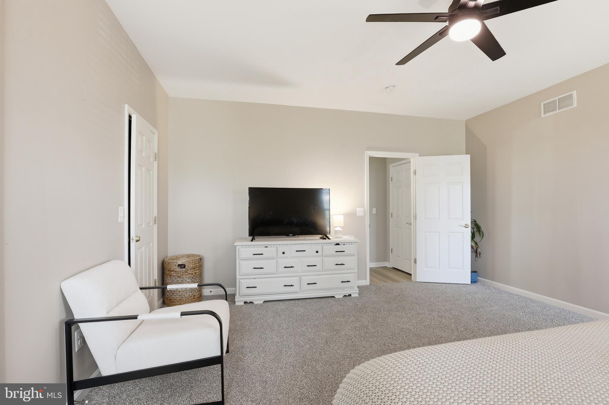 MEADOWS AT SHAWNEE - Residential