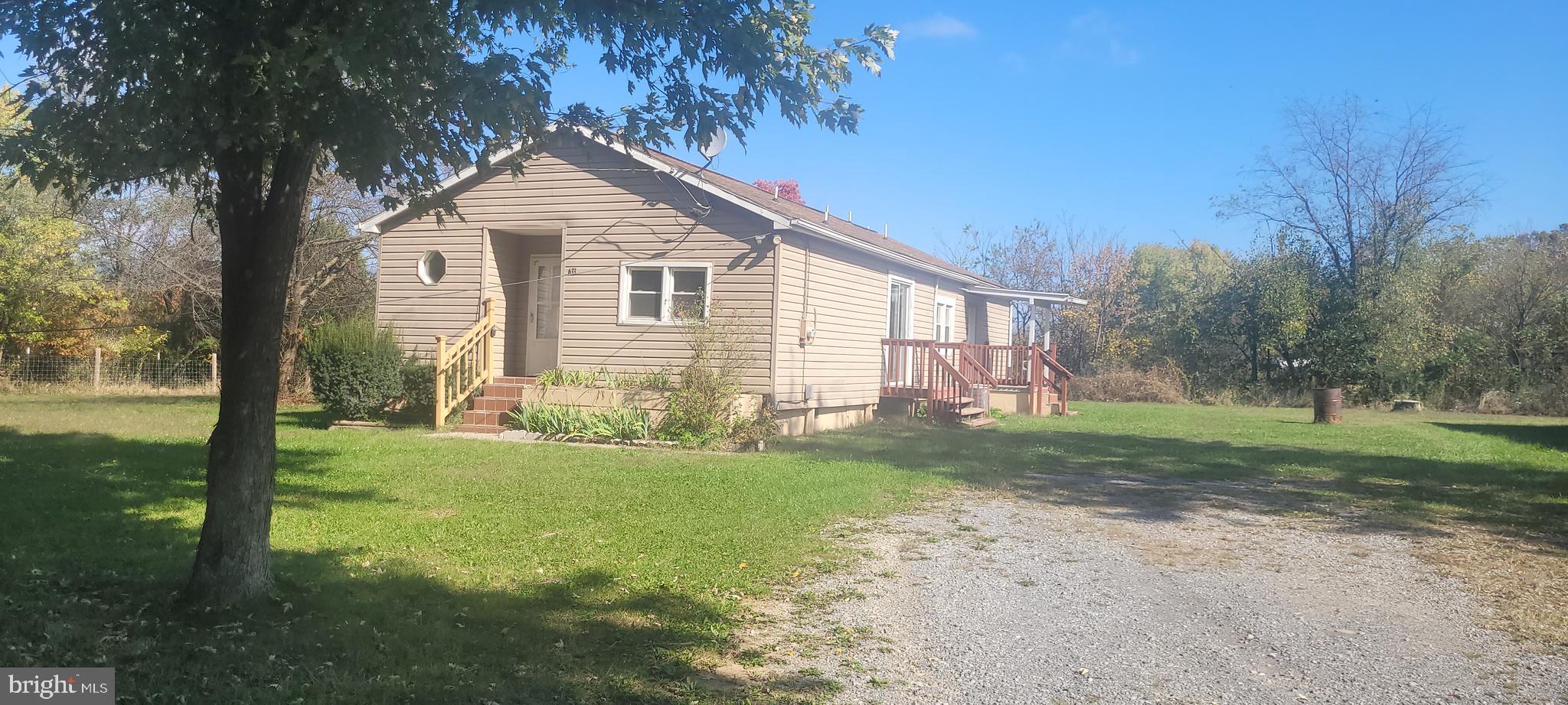 LAND OF SHENANDOAH - Residential