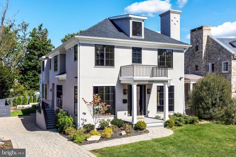 Photo of 3417 Cummings Lane, CHEVY CHASE, MD 20815 (MLS # MDMC2198368)