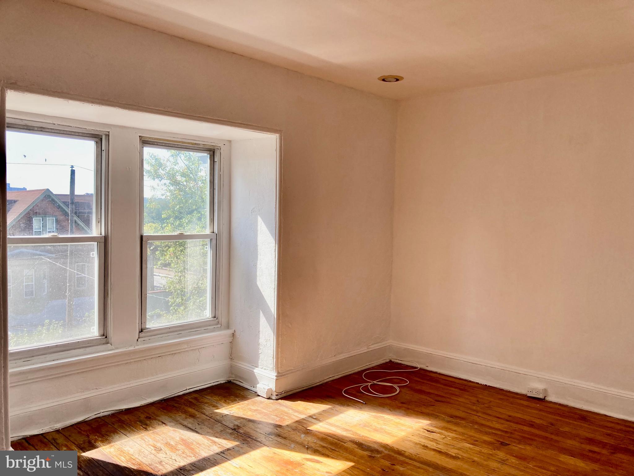 WISSAHICKON HILLS - Residential Lease