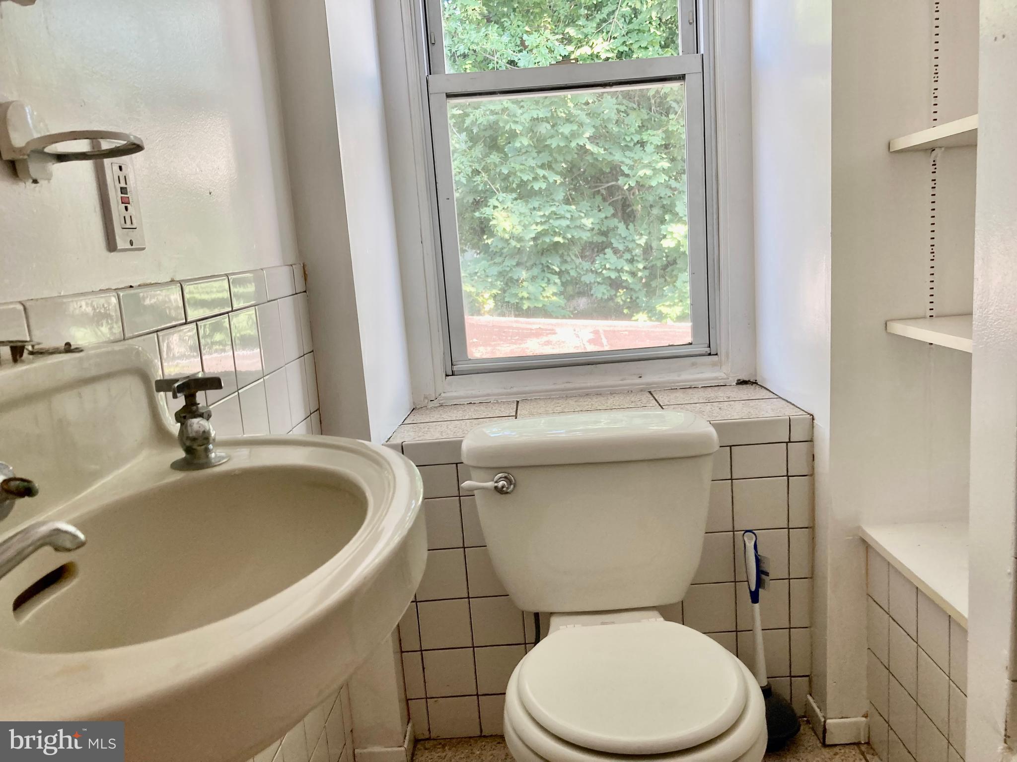 WISSAHICKON HILLS - Residential Lease