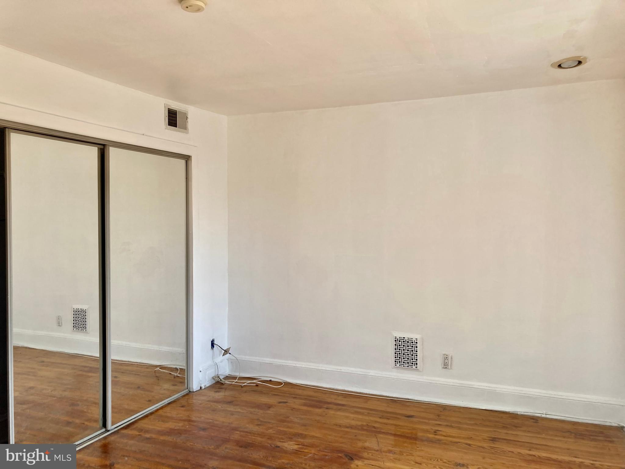 WISSAHICKON HILLS - Residential Lease