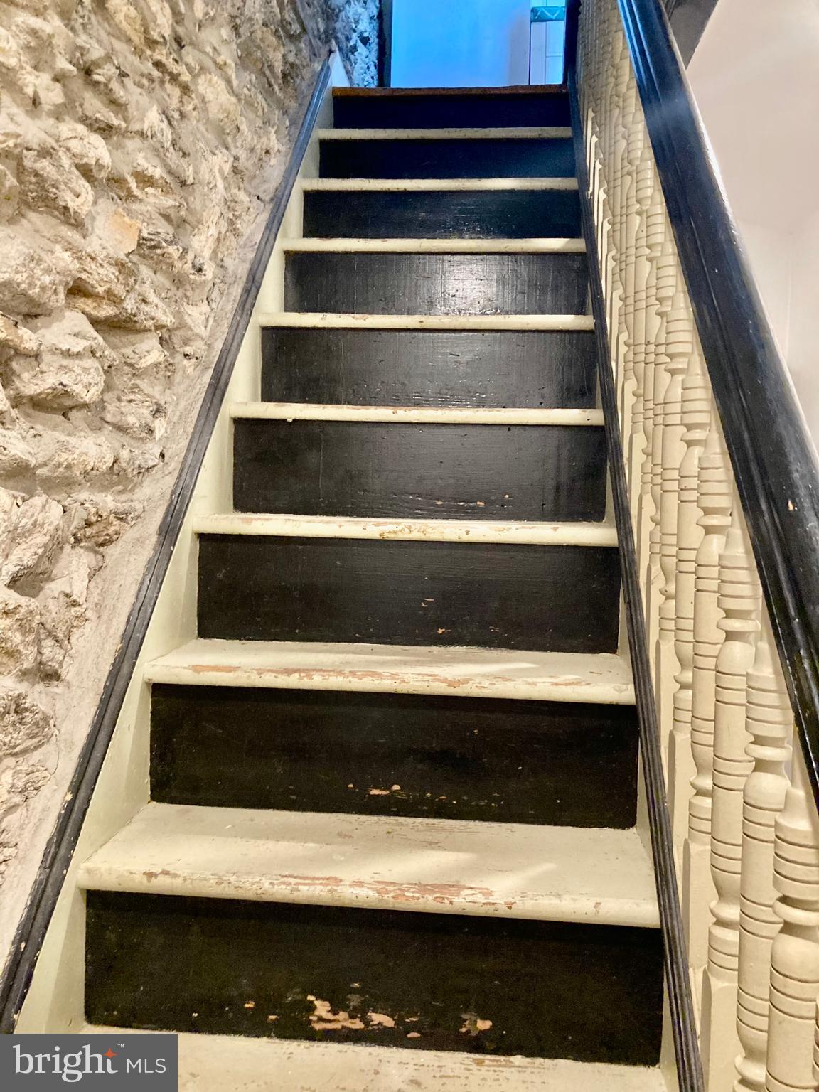 WISSAHICKON HILLS - Residential Lease