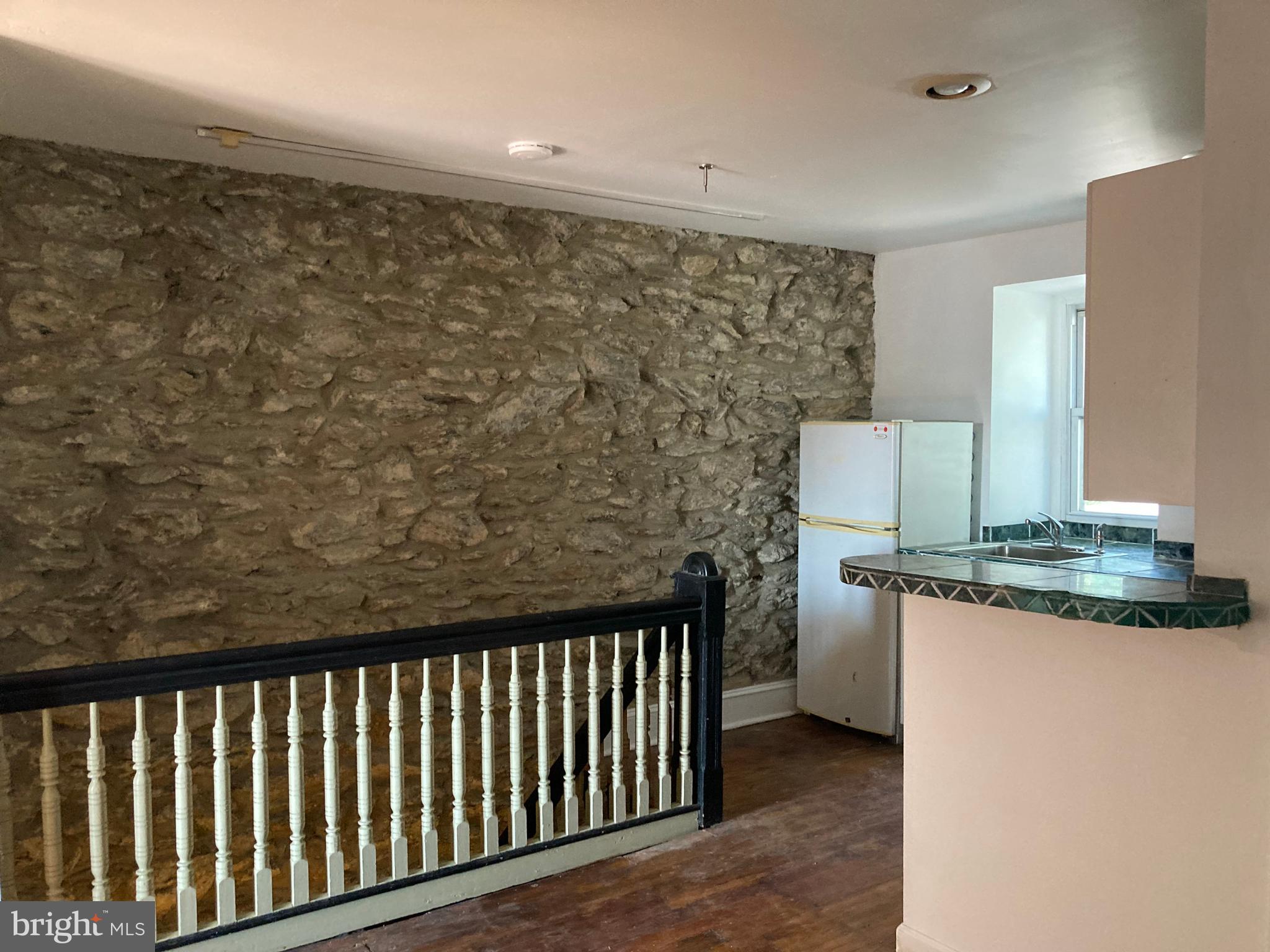 WISSAHICKON HILLS - Residential Lease