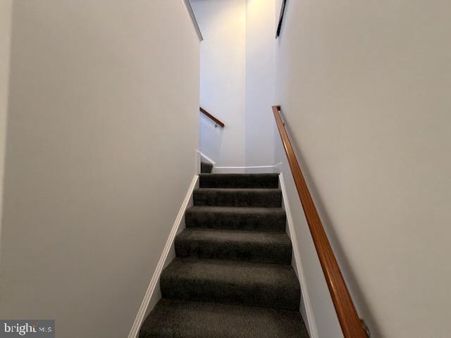 RIVERDALE PARK STATION - Residential Lease