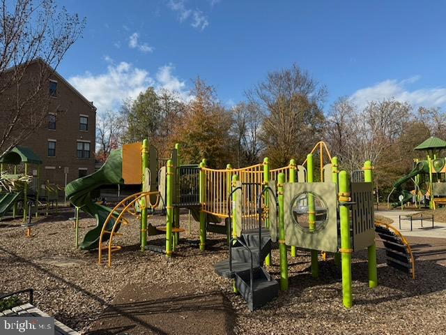 RIVERDALE PARK STATION - Residential Lease