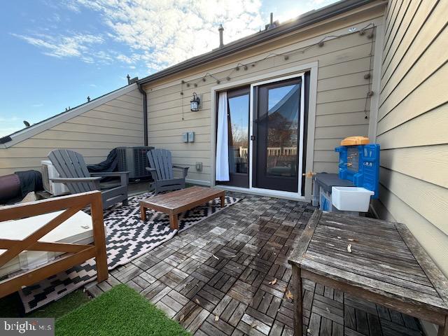 RIVERDALE PARK STATION - Residential Lease