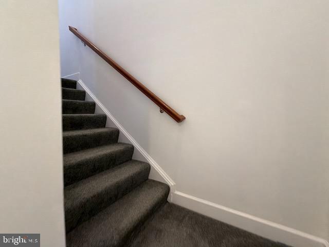 RIVERDALE PARK STATION - Residential Lease