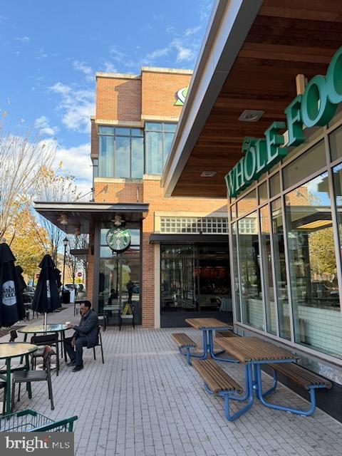 RIVERDALE PARK STATION - Residential Lease